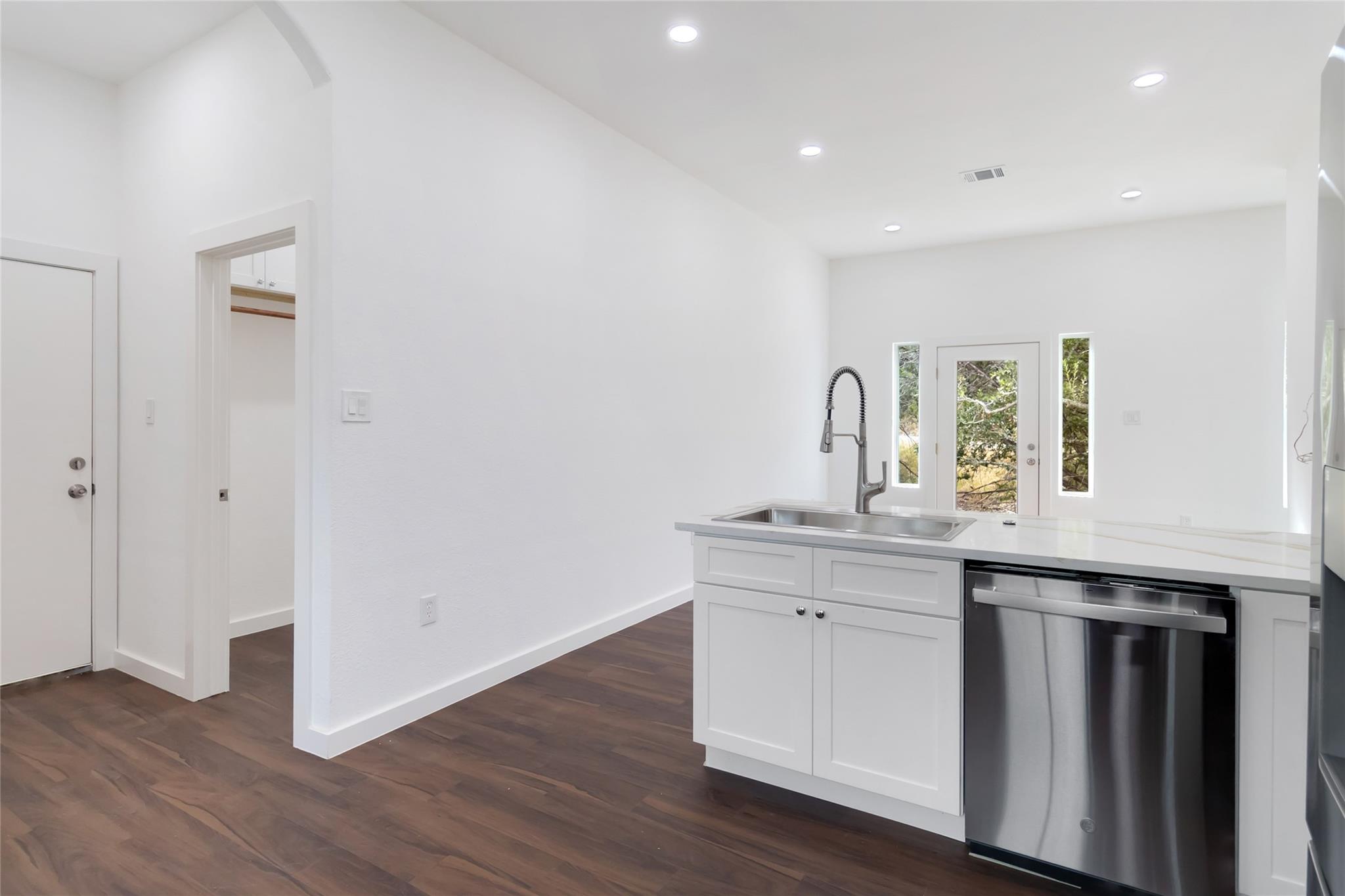 27 Pueblo Trl, Wimberley, TX 78676