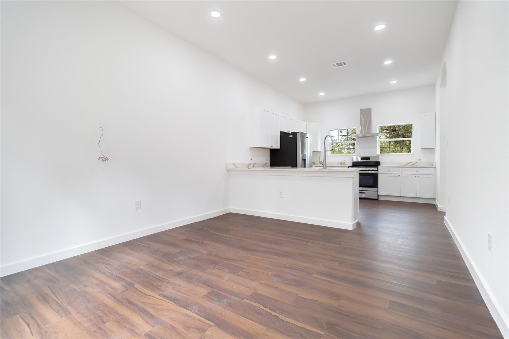 27 Pueblo Trl, Wimberley, TX 78676