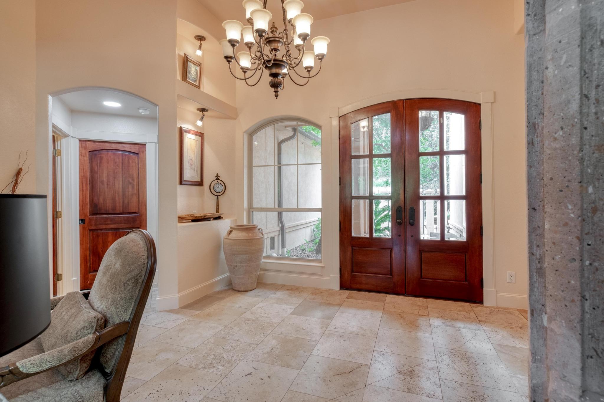 200 Red Bird Ln, Kingsbury, TX 78638