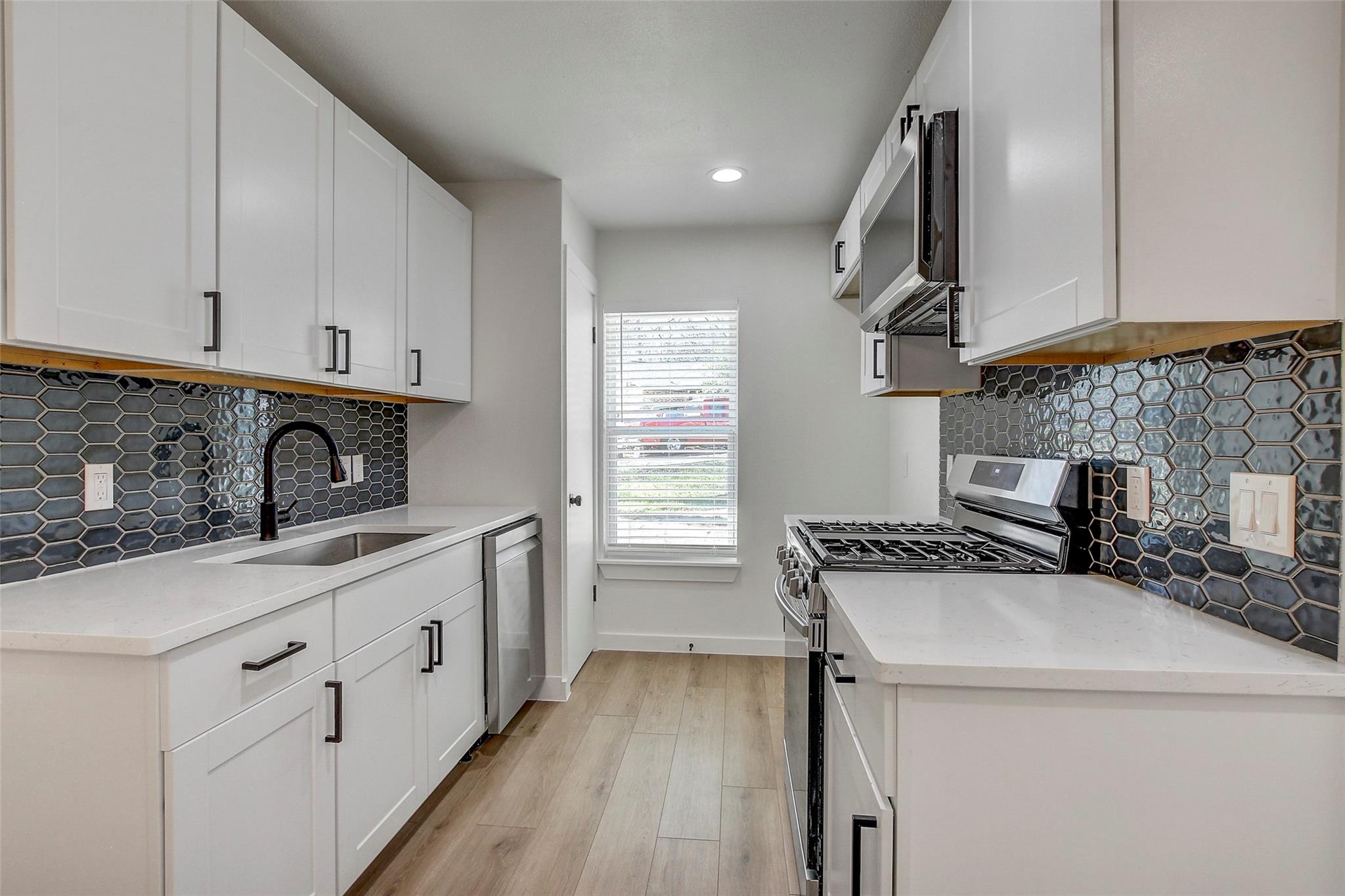 1402 Valleyridge Cir # A, Austin, TX 78704