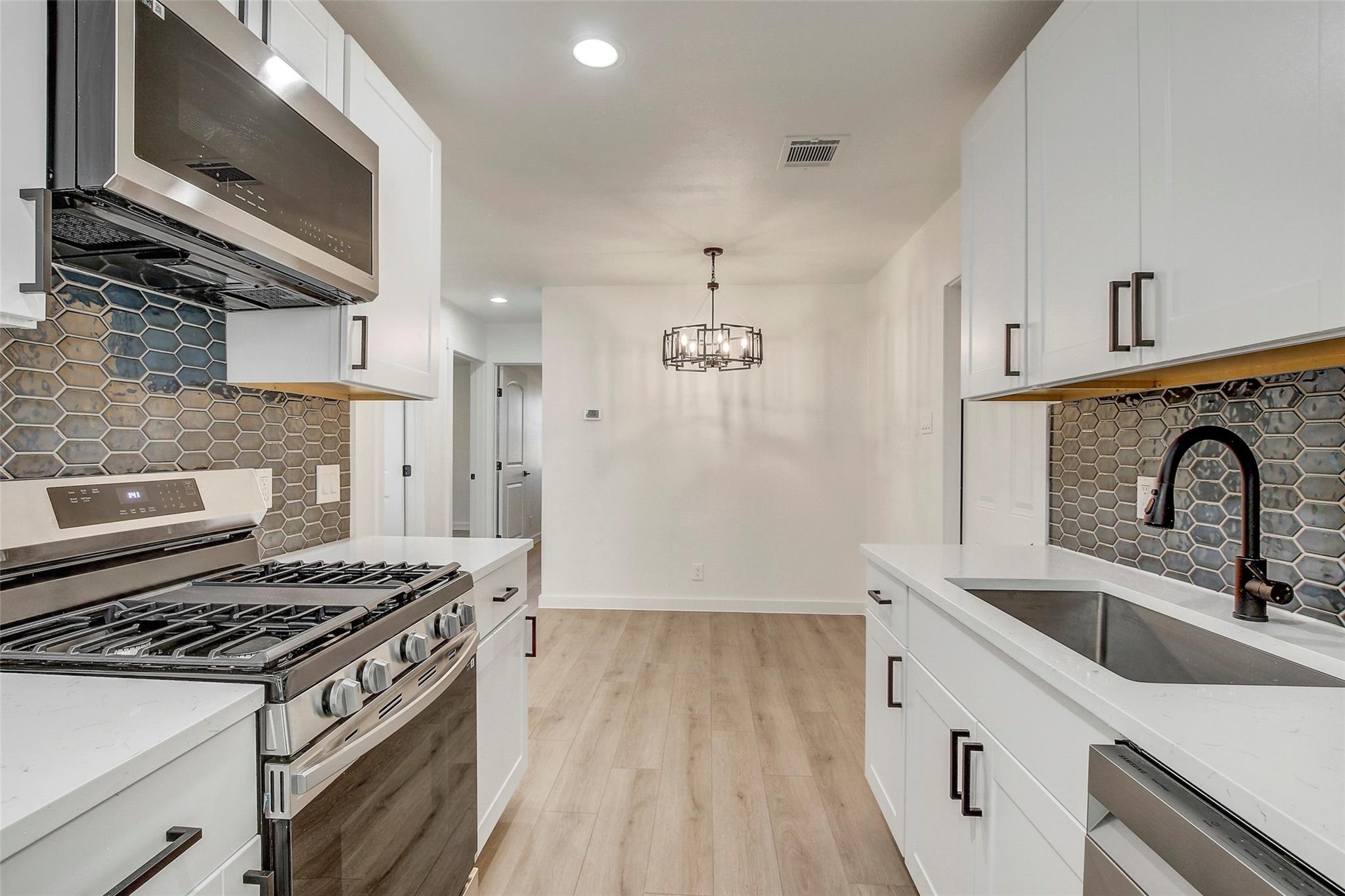1402 Valleyridge Cir # A, Austin, TX 78704