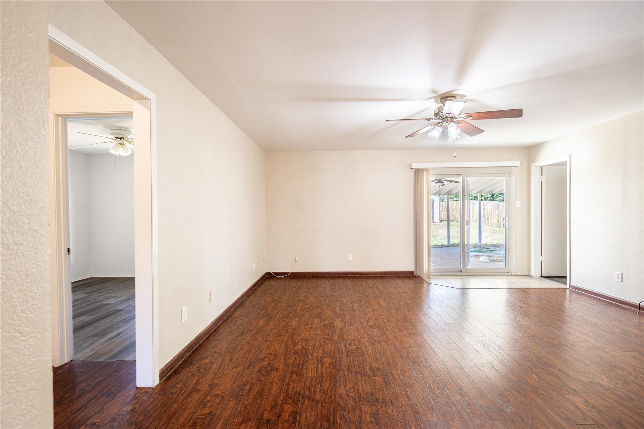 2010 Continental Dr, Killeen, TX 76543