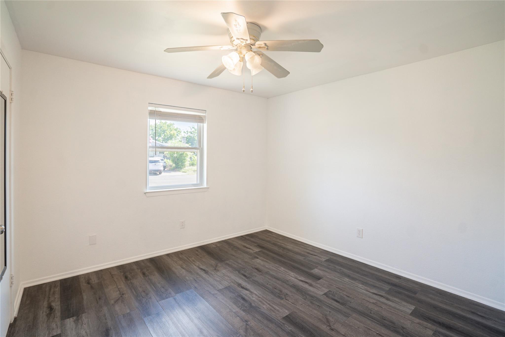 2010 Continental Dr, Killeen, TX 76543