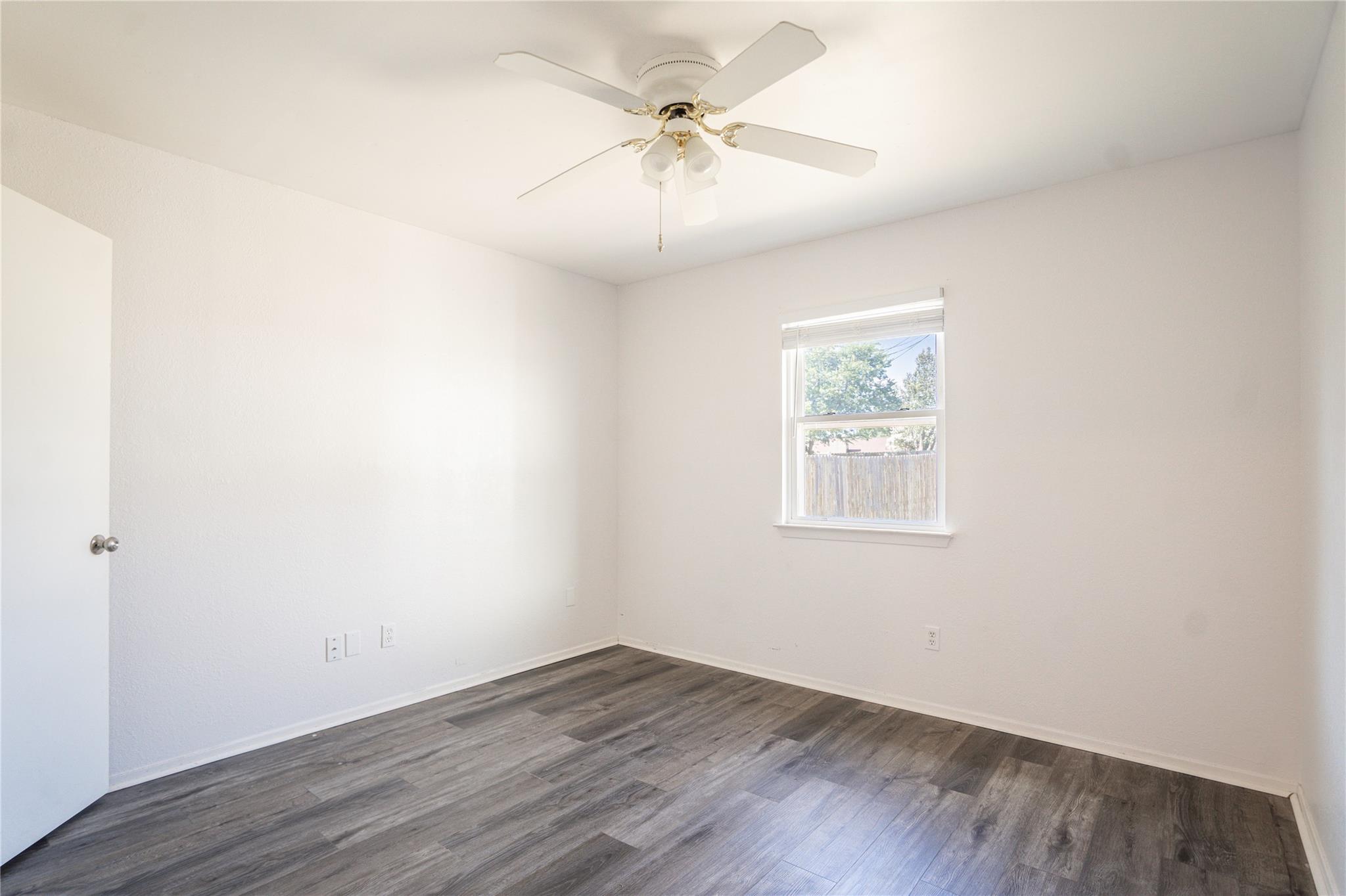 2010 Continental Dr, Killeen, TX 76543