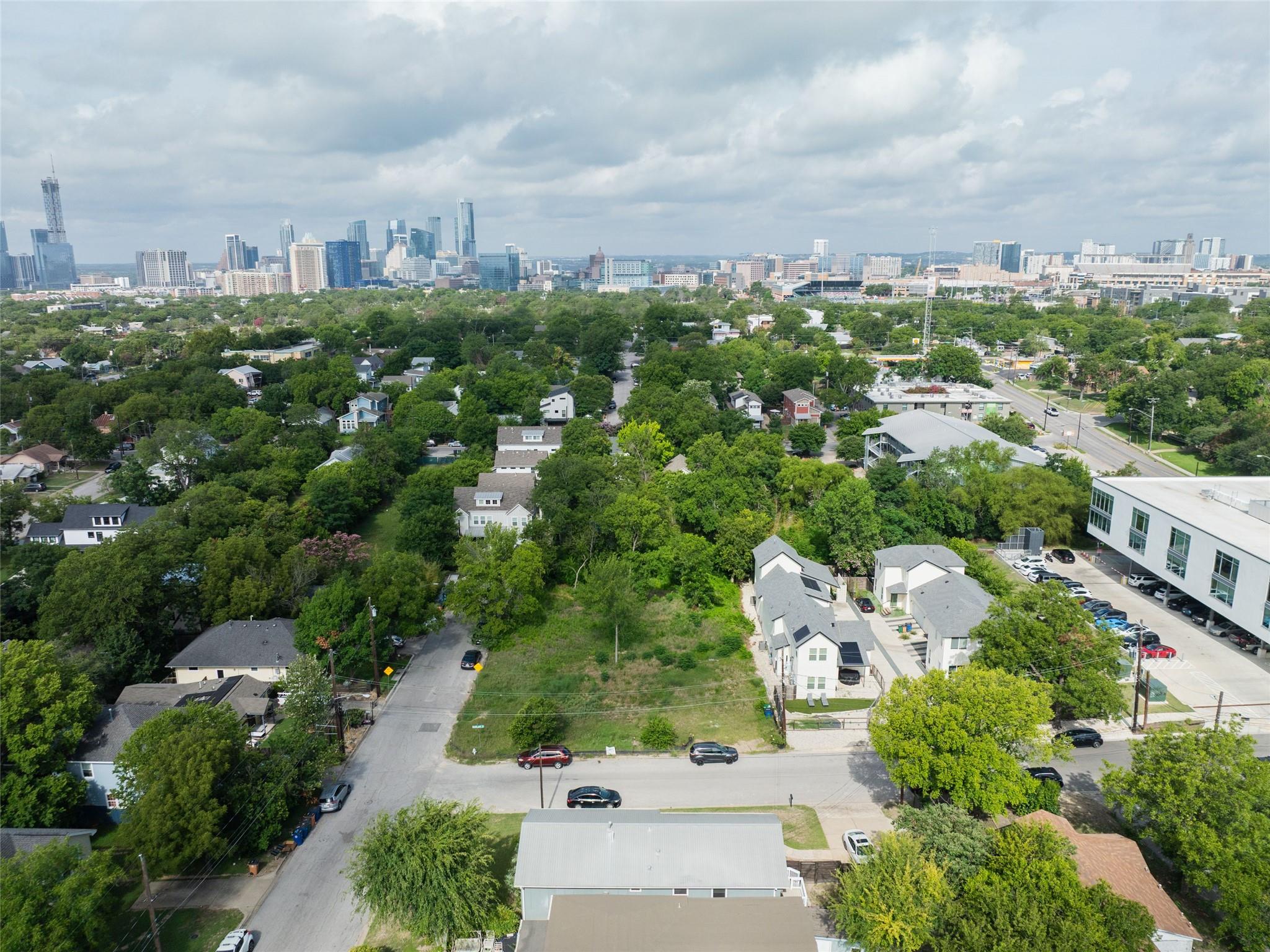 2200 E 18th St, Austin, TX 78702