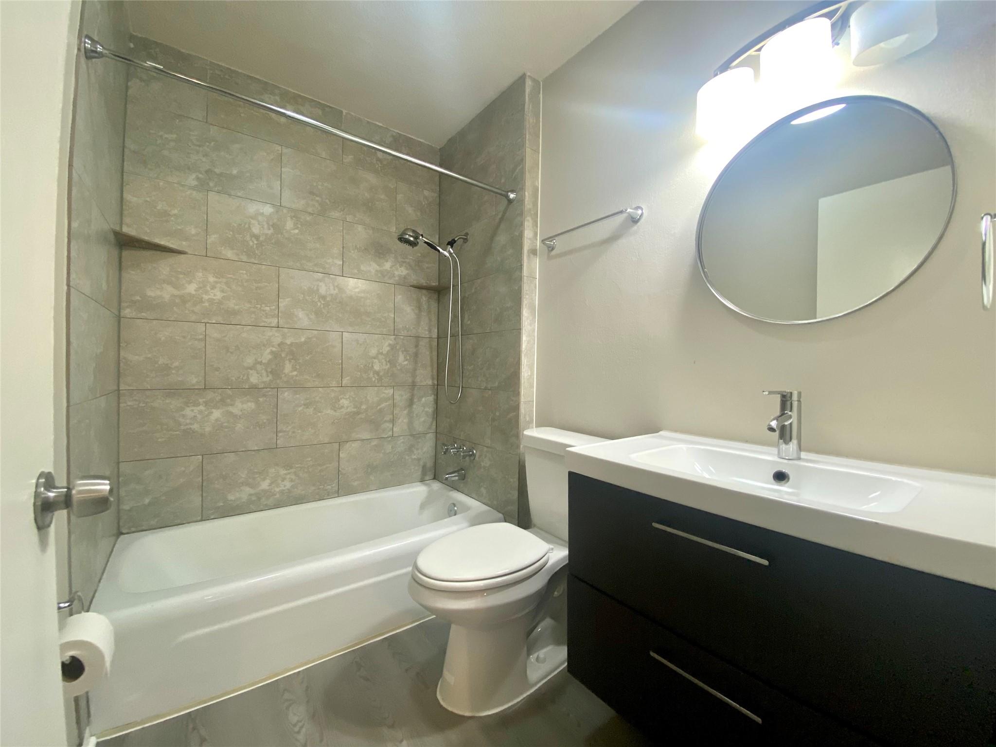 6400 Brookside Dr, Austin, TX 78723