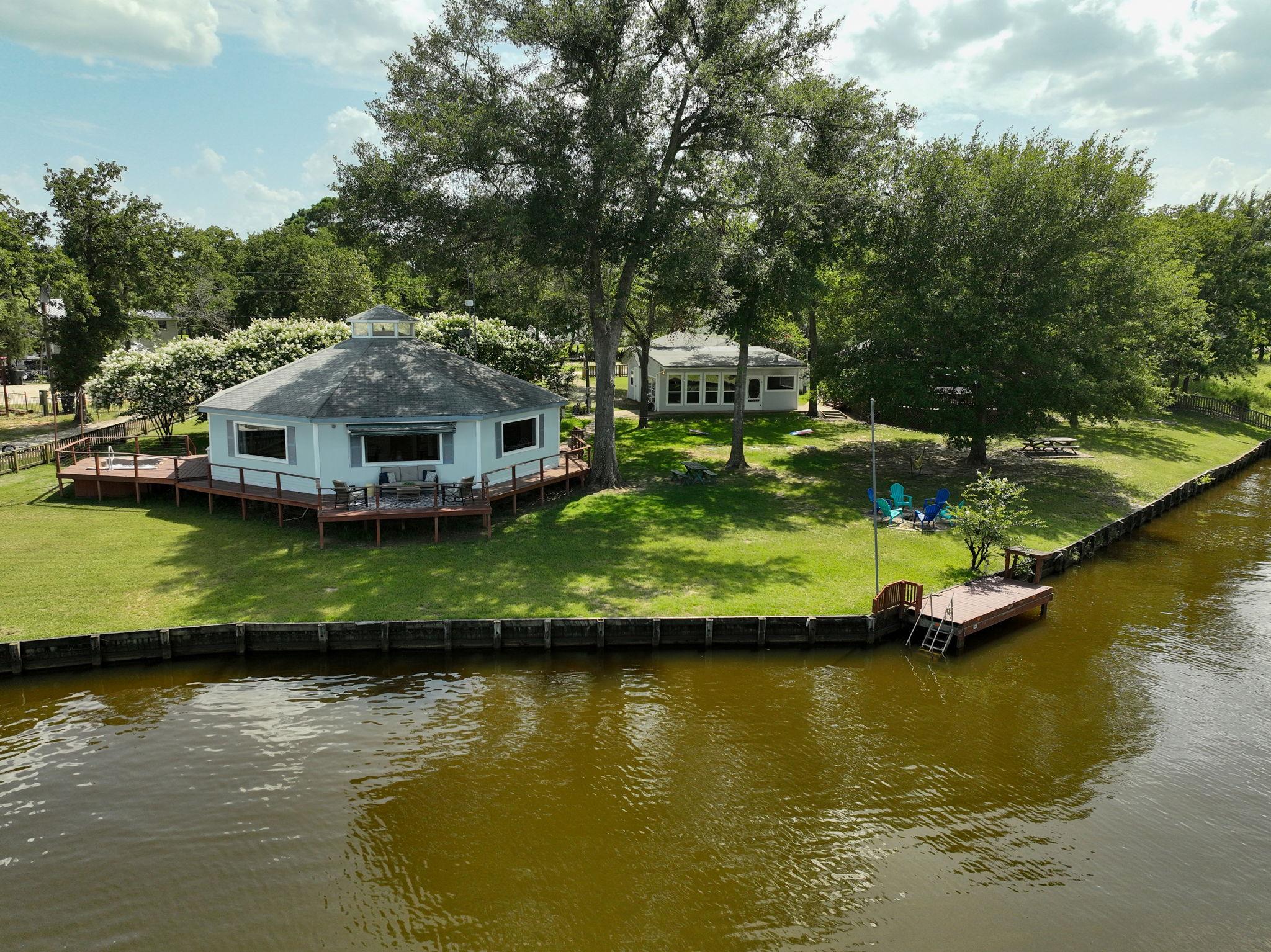 20559 Red Bud Ct, Thornton, TX 76687