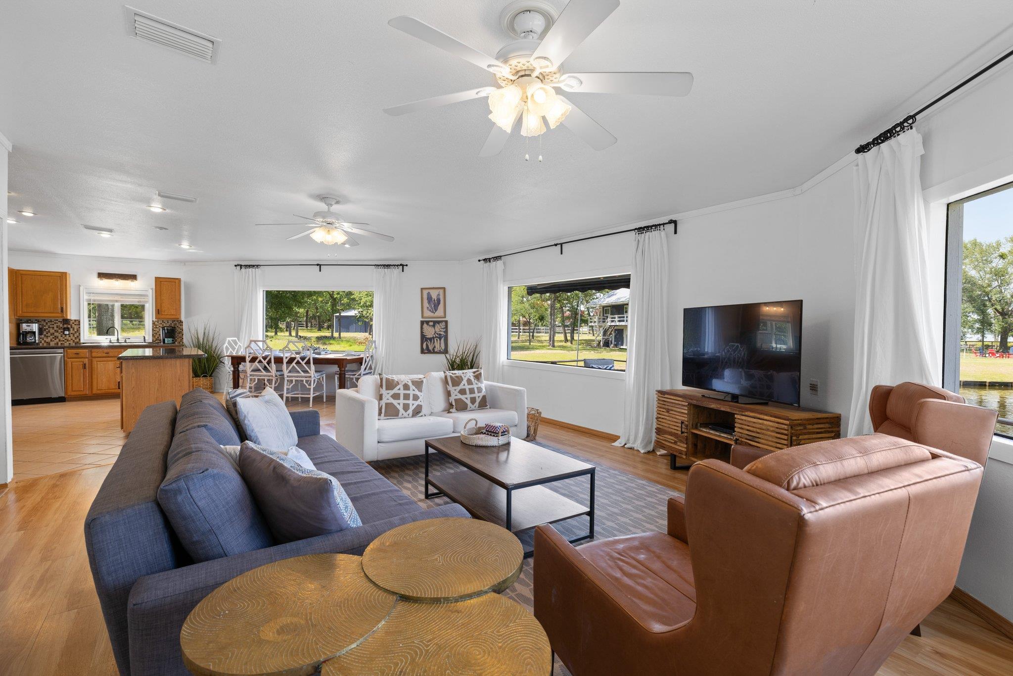 20559 Red Bud Ct, Thornton, TX 76687