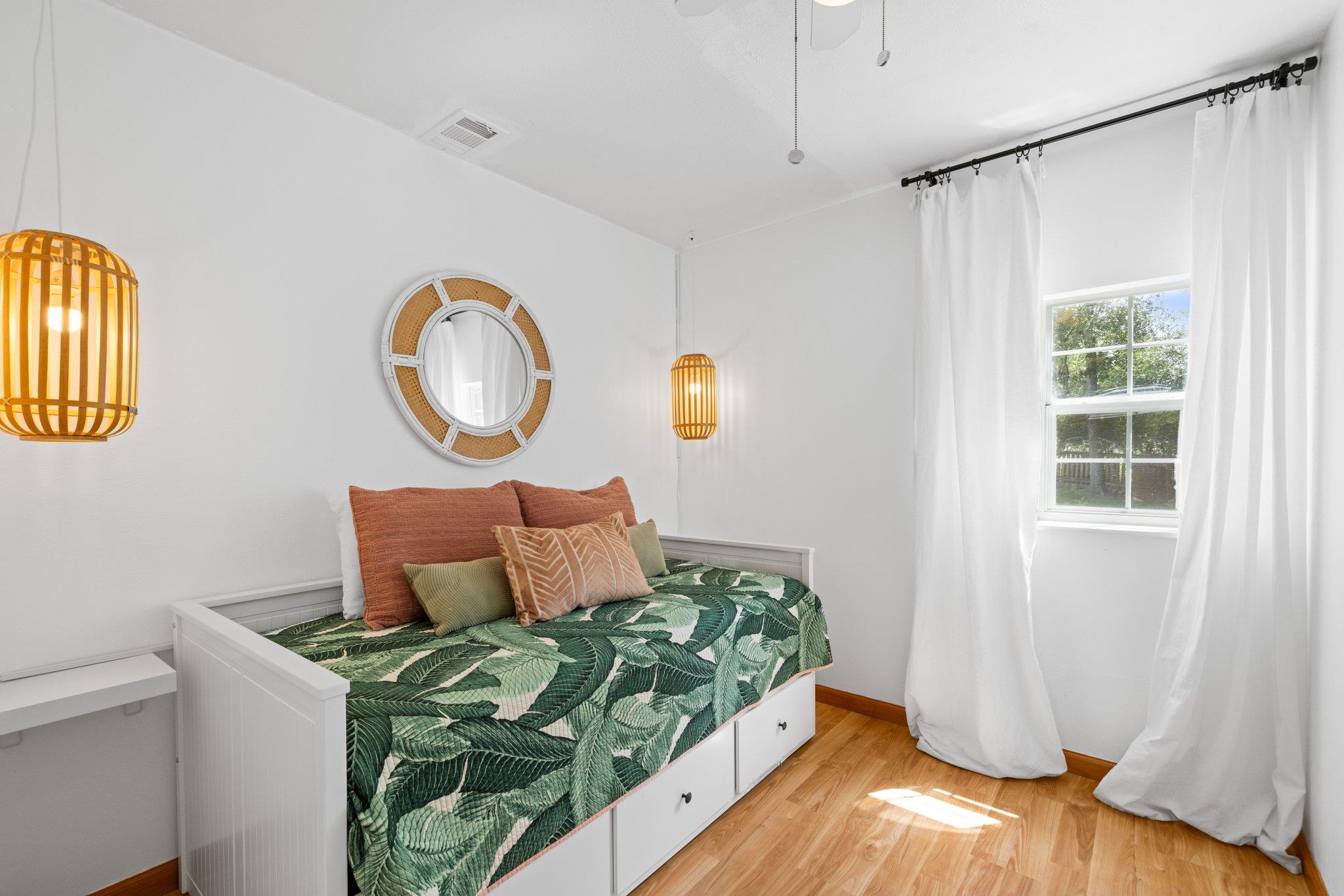 20559 Red Bud Ct, Thornton, TX 76687