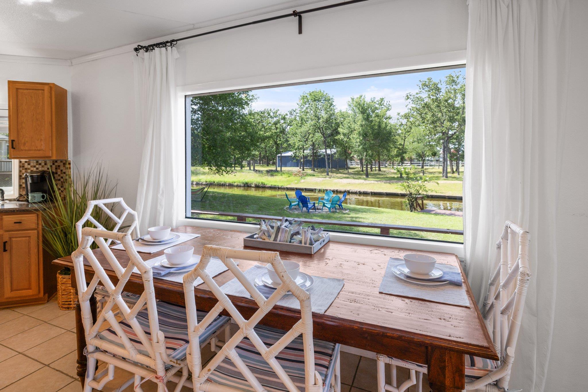 20559 Red Bud Ct, Thornton, TX 76687