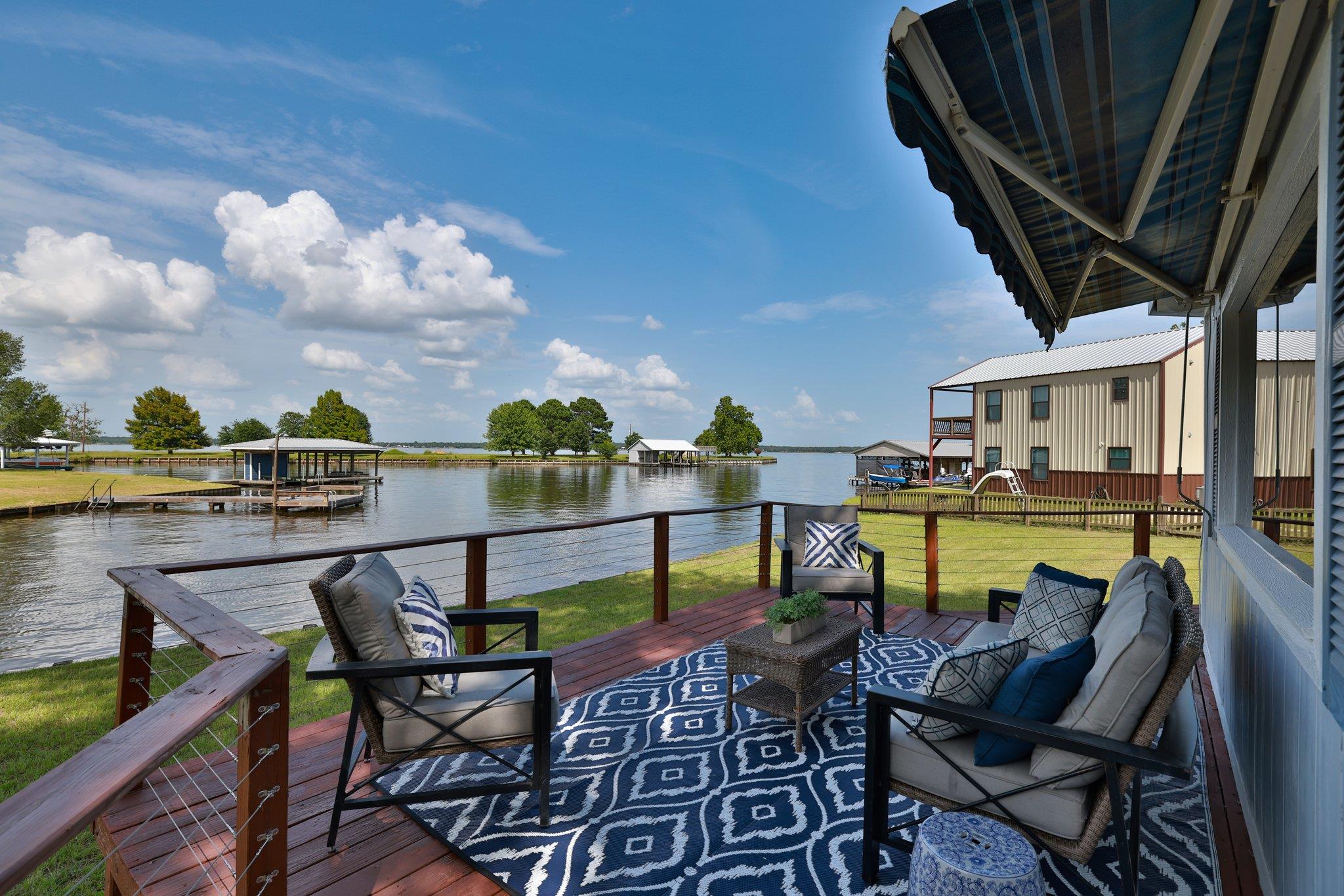 20559 Red Bud Ct, Thornton, TX 76687