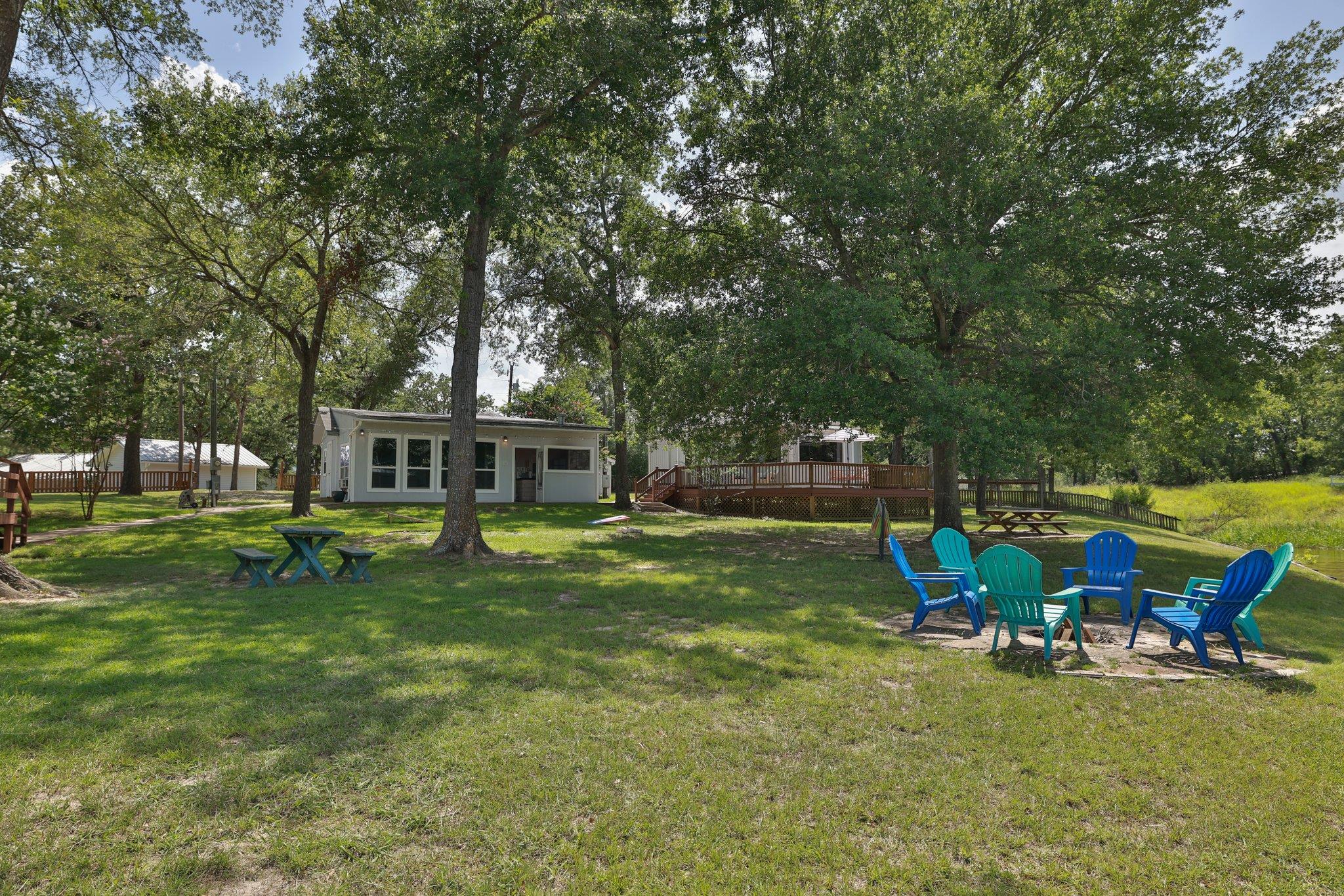 20559 Red Bud Ct, Thornton, TX 76687