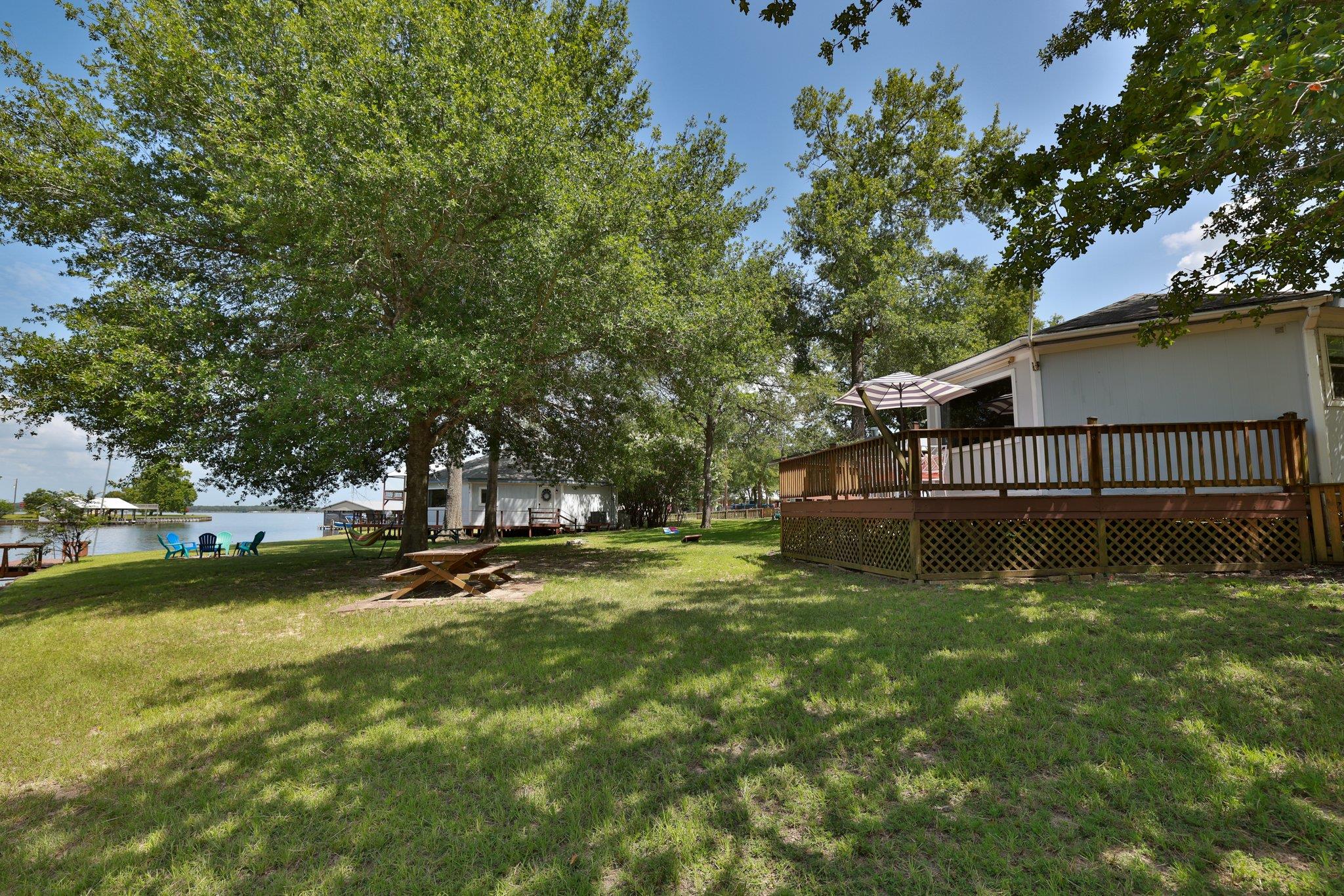 20559 Red Bud Ct, Thornton, TX 76687