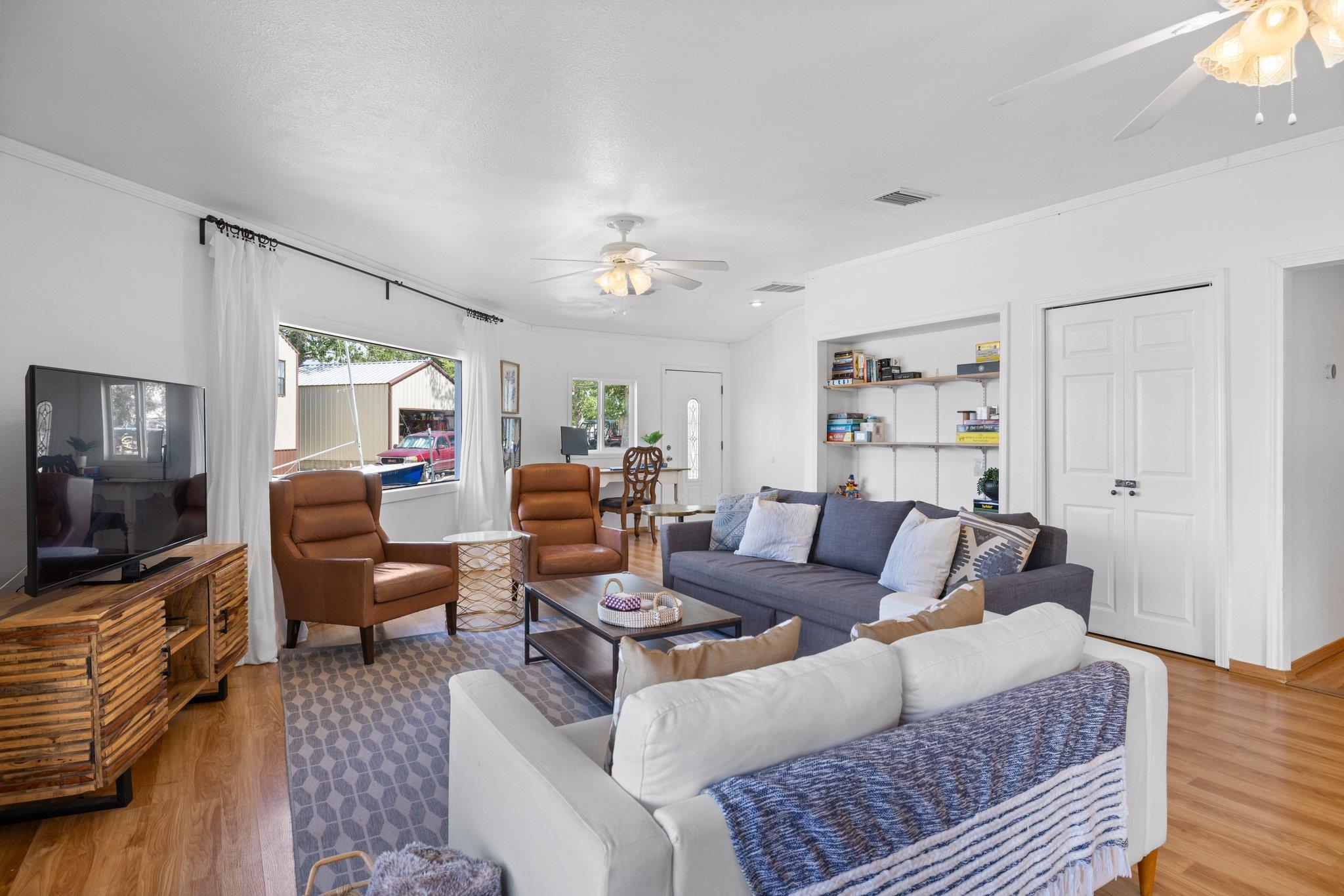 20559 Red Bud Ct, Thornton, TX 76687