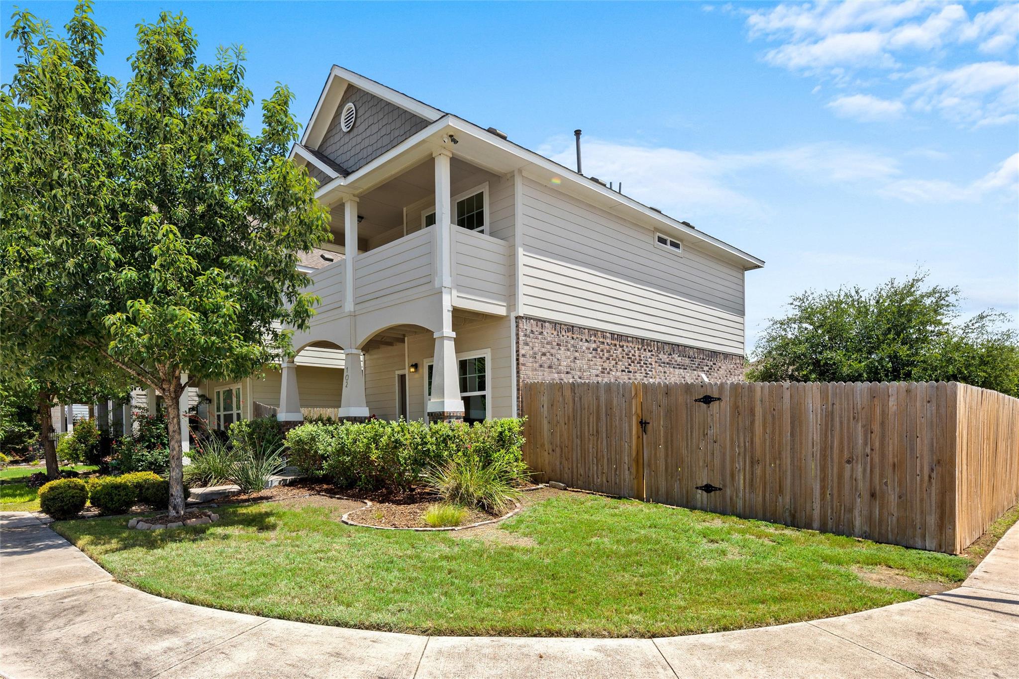 102 Wainscot Oak Way, San Marcos, TX 78666