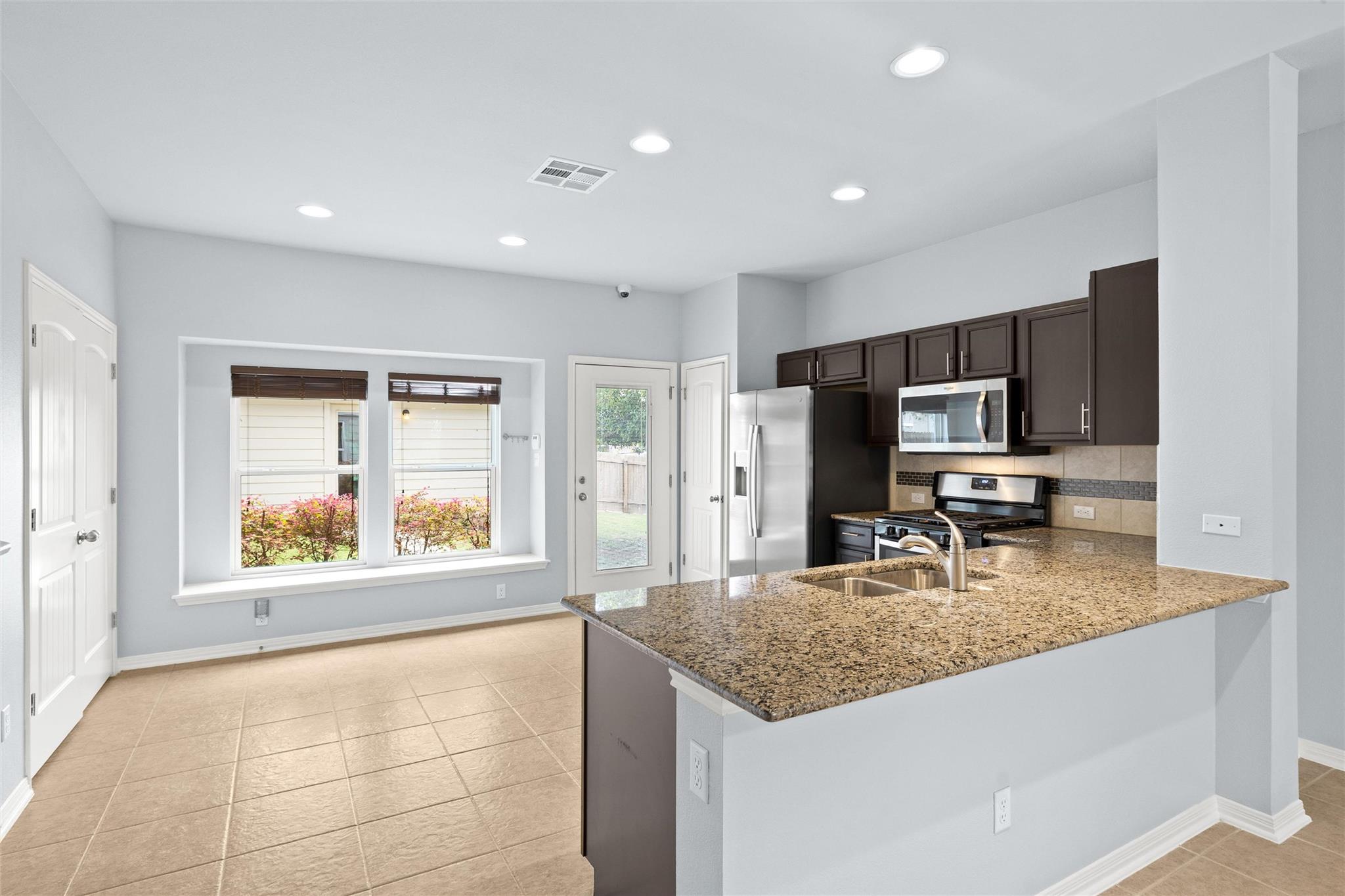 102 Wainscot Oak Way, San Marcos, TX 78666