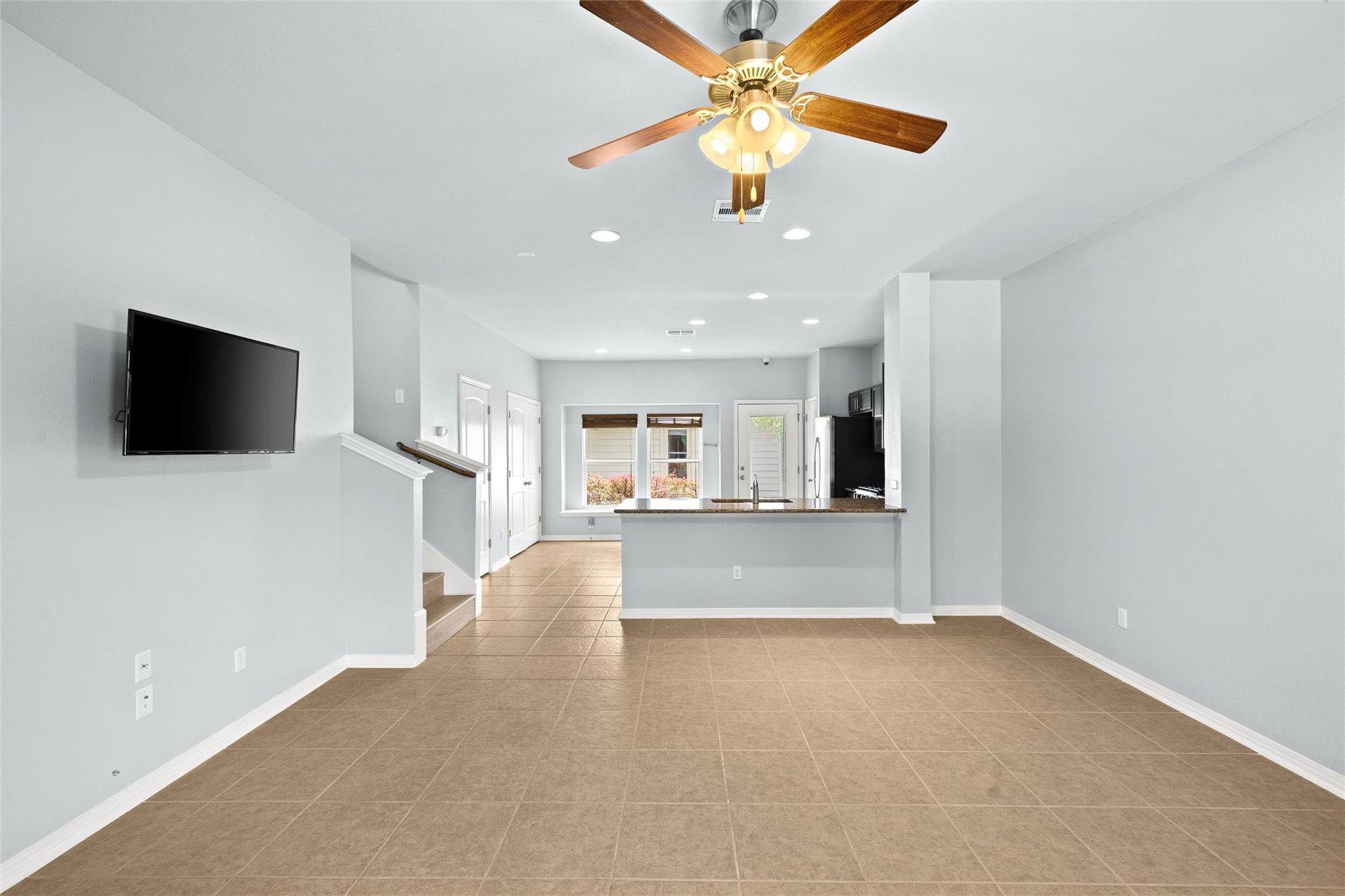 102 Wainscot Oak Way, San Marcos, TX 78666