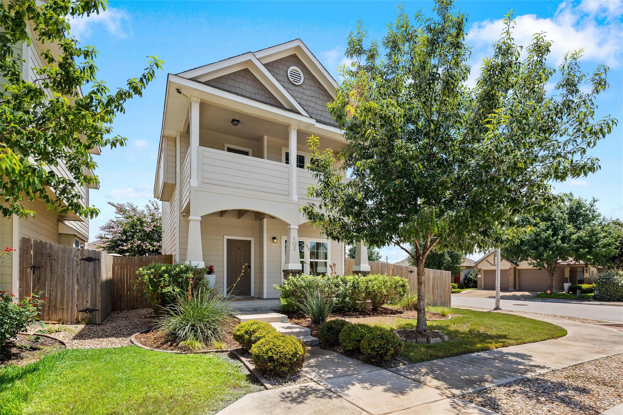 102 Wainscot Oak Way, San Marcos, TX 78666