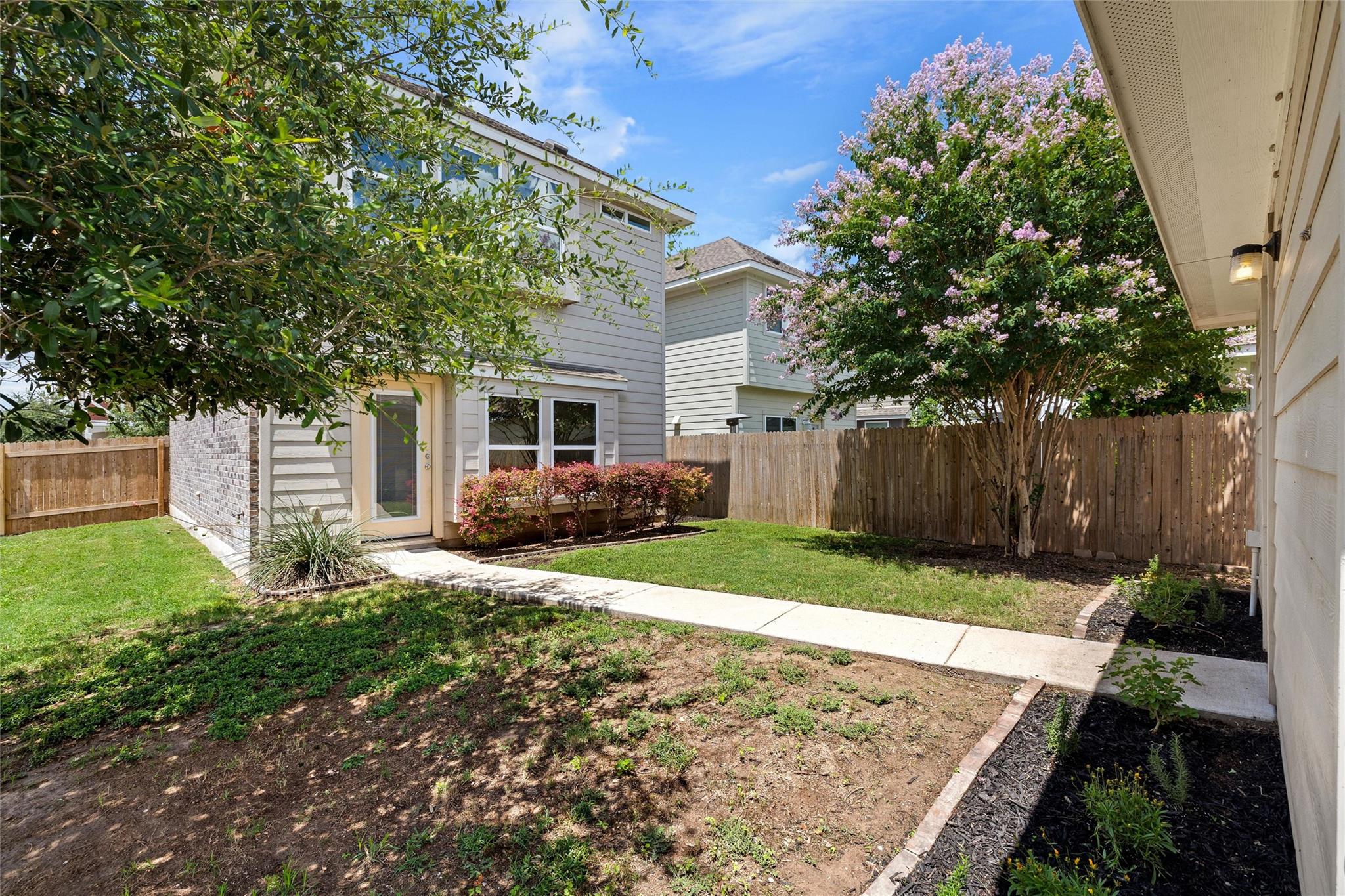 102 Wainscot Oak Way, San Marcos, TX 78666