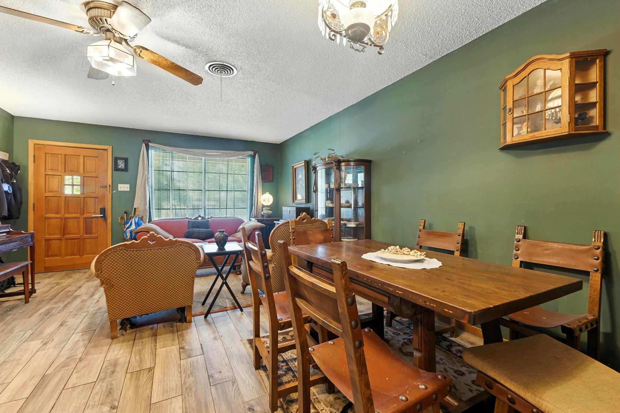 606 E Liberty Ave, Round Rock, TX 78664