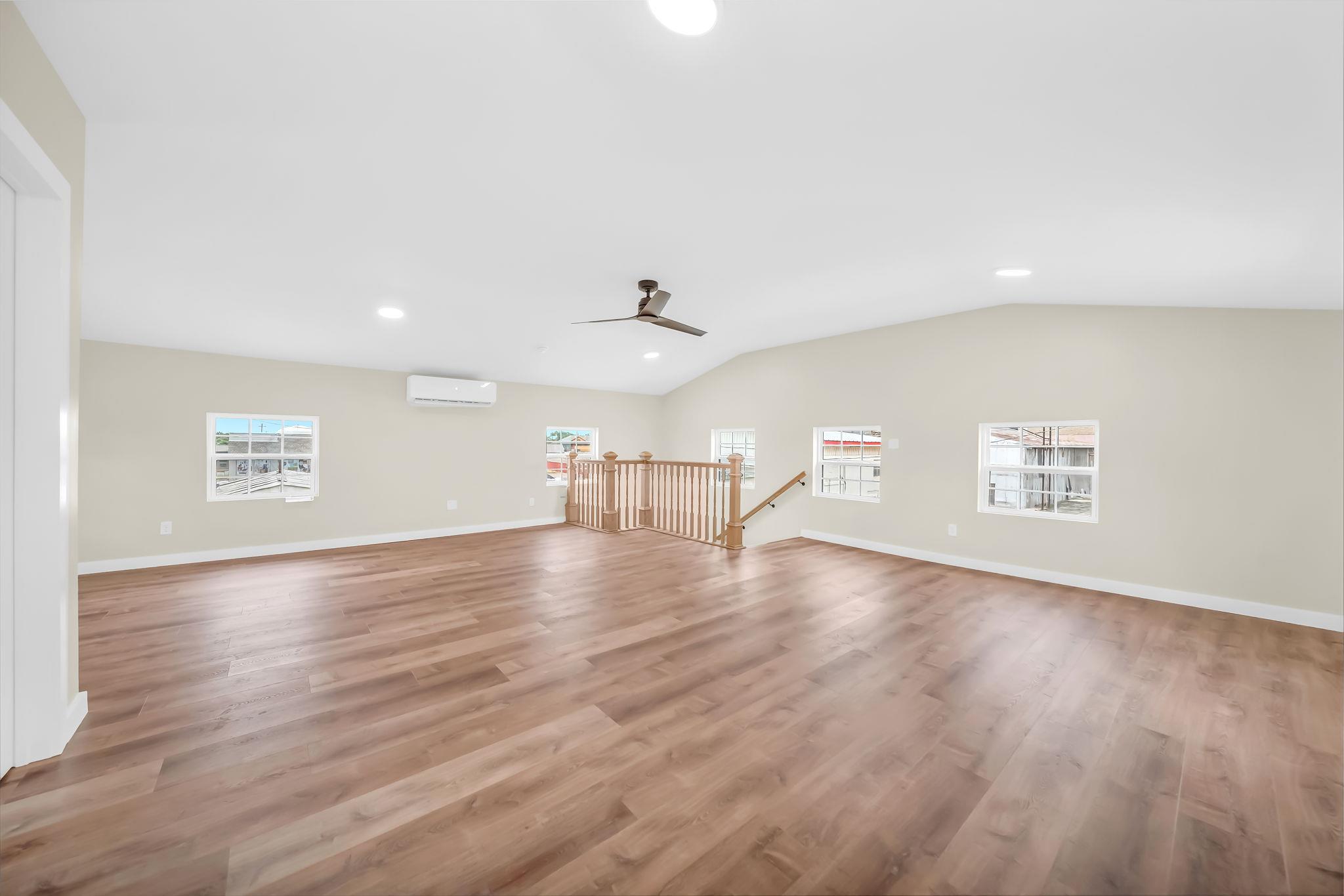 136 S Caldwell-A St, Giddings, TX 78942