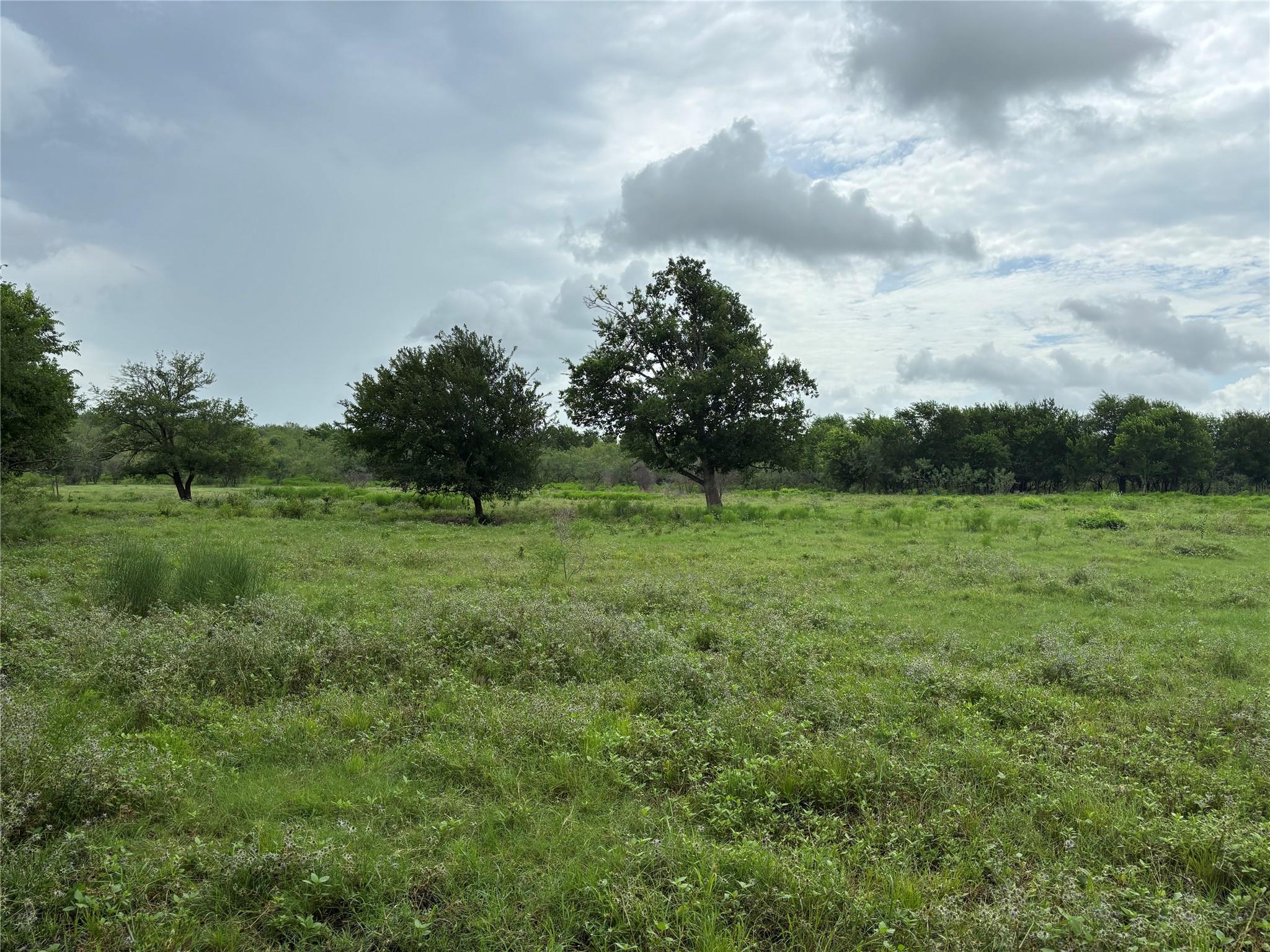 2121 County Road 420, Taylor, TX 76574