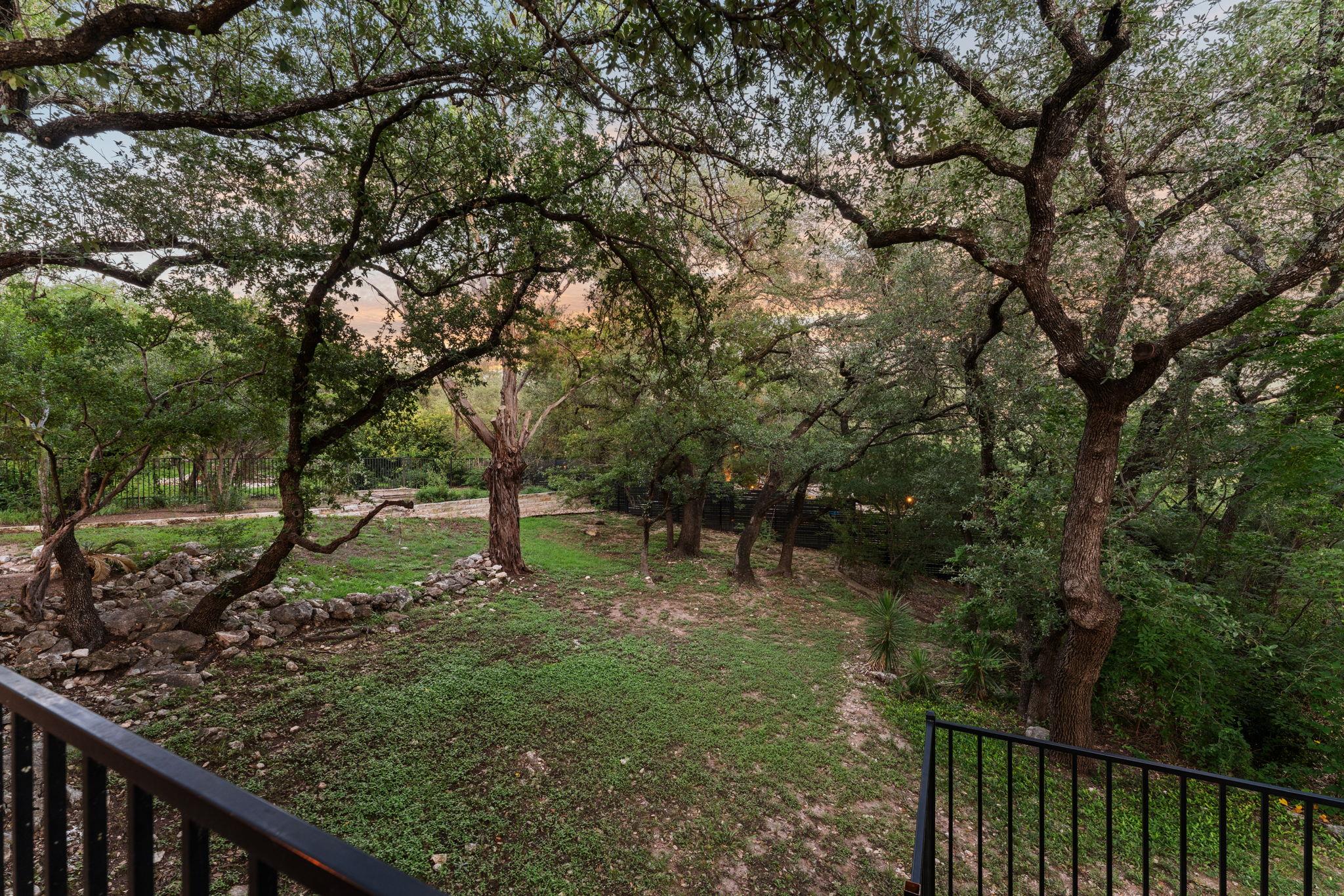 605 Flamingo Blvd, Lakeway, TX 78734