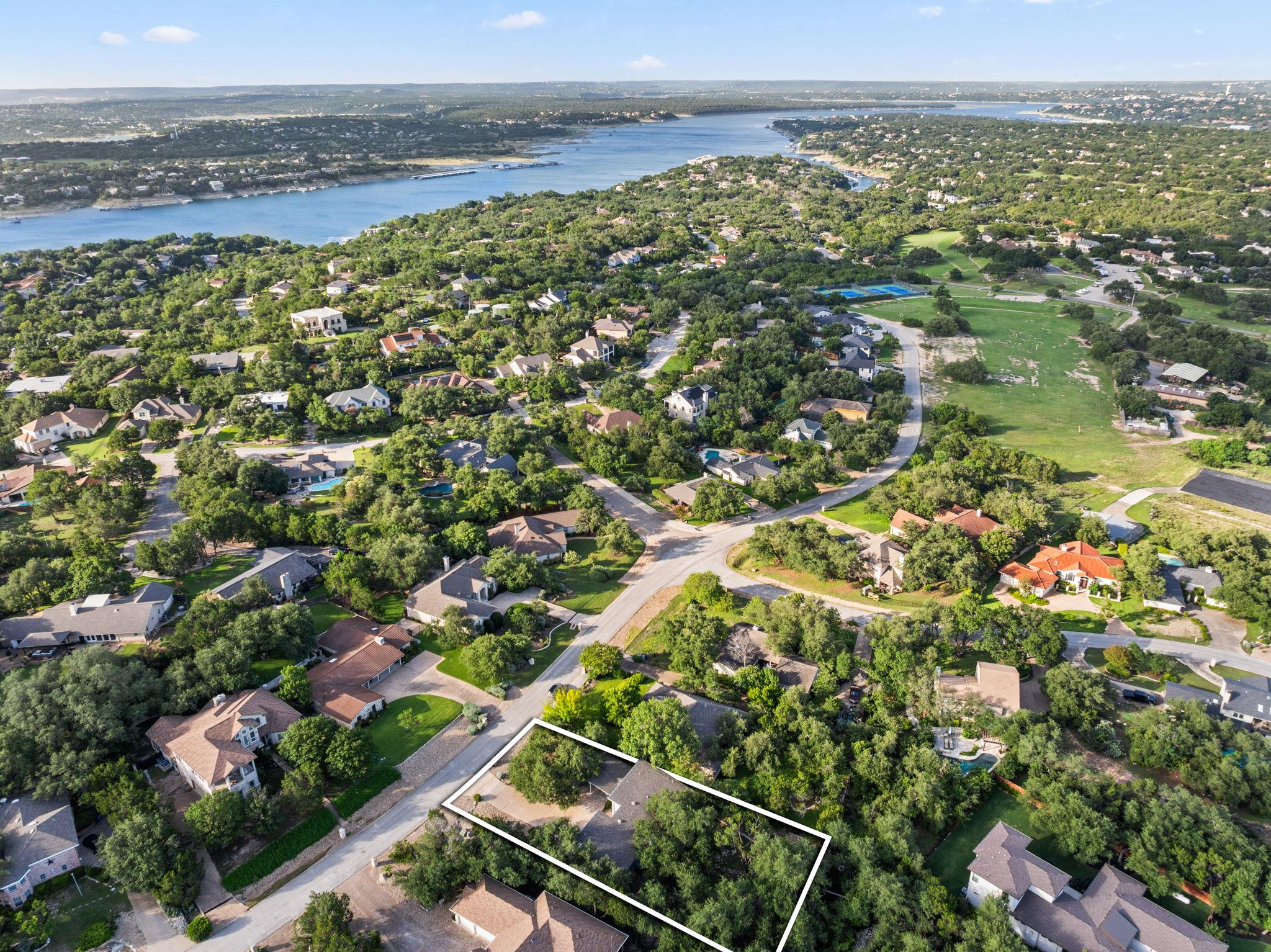 605 Flamingo Blvd, Lakeway, TX 78734