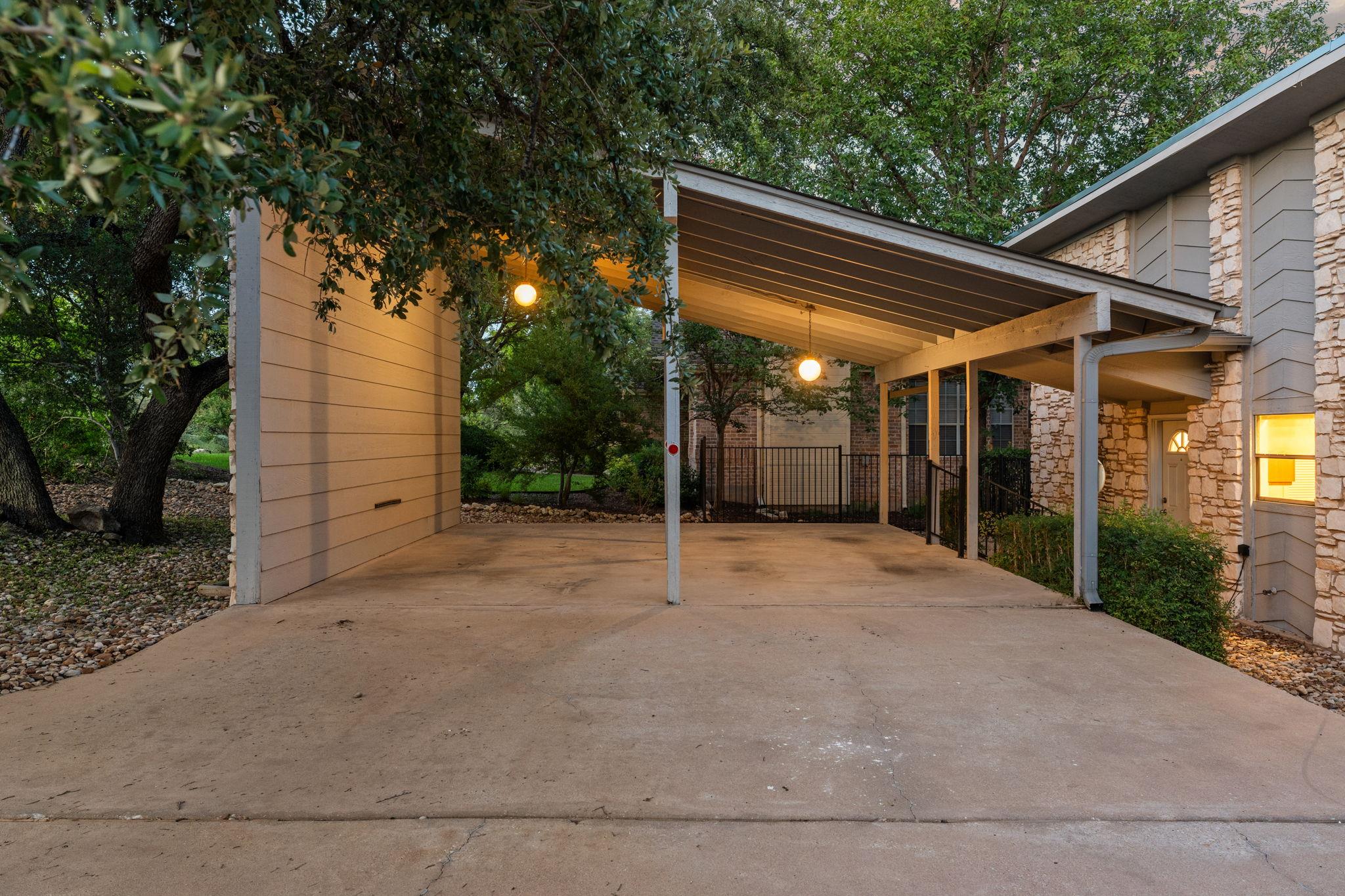 605 Flamingo Blvd, Lakeway, TX 78734