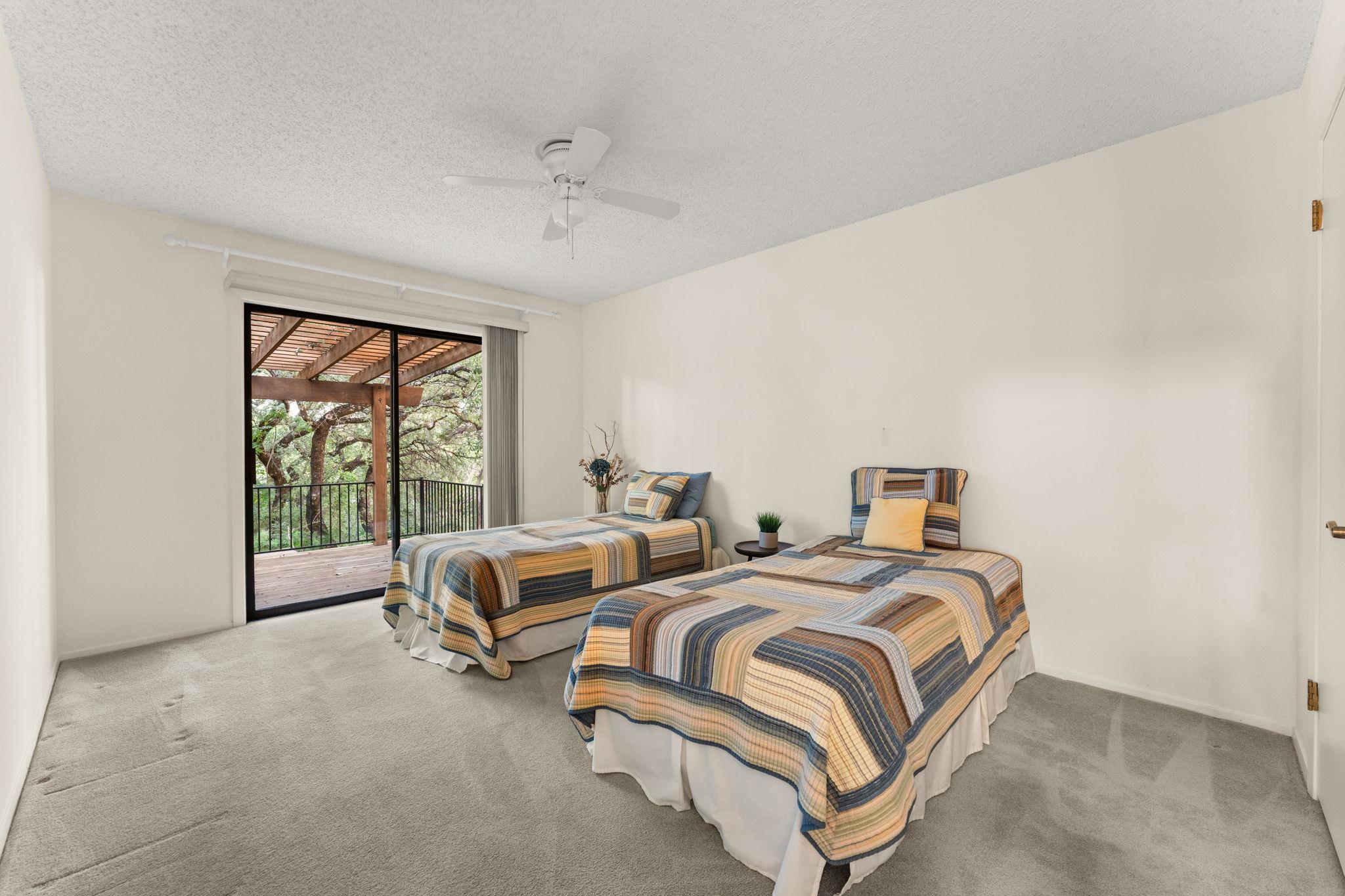 605 Flamingo Blvd, Lakeway, TX 78734