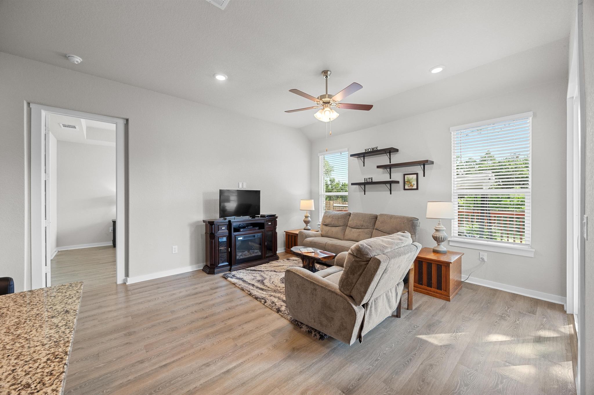 401 Peace Pipe Way, Georgetown, TX 78628