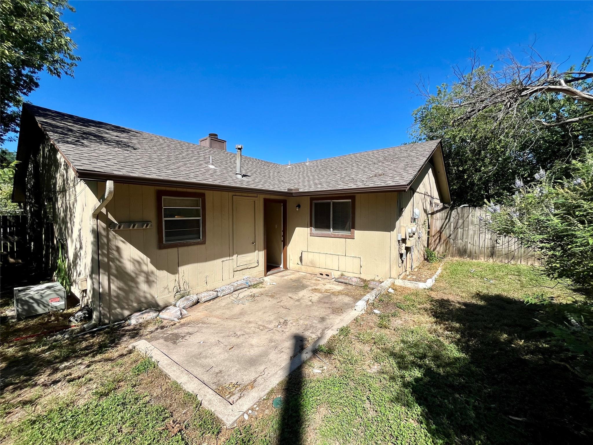 821 Sirocco Dr # B, Austin, TX 78745