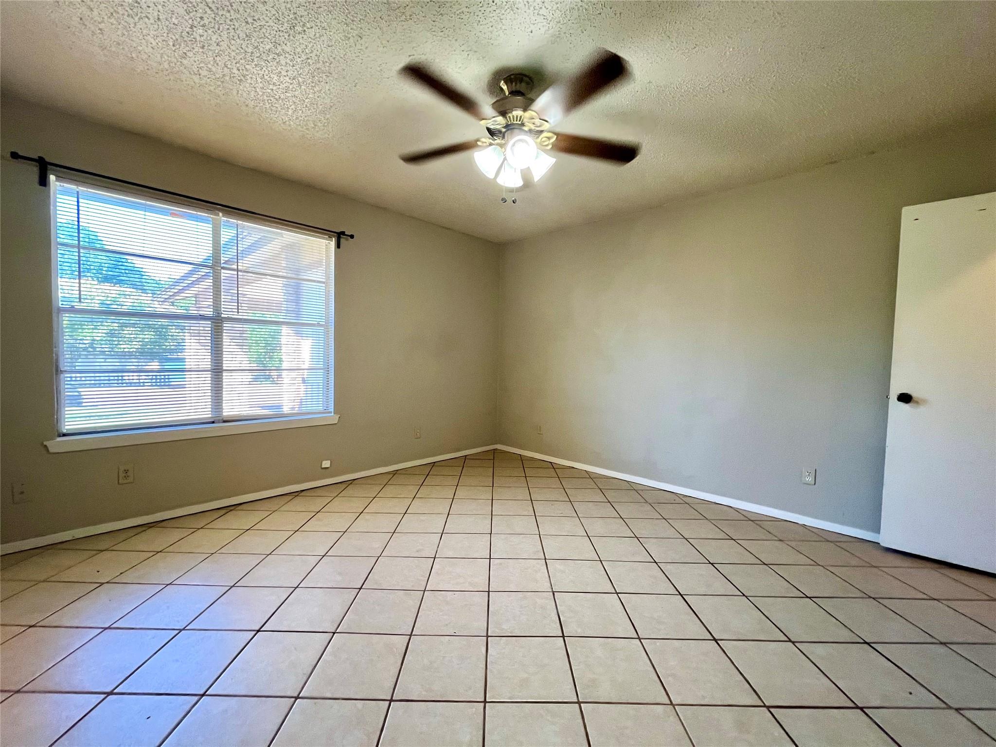 821 Sirocco Dr # B, Austin, TX 78745