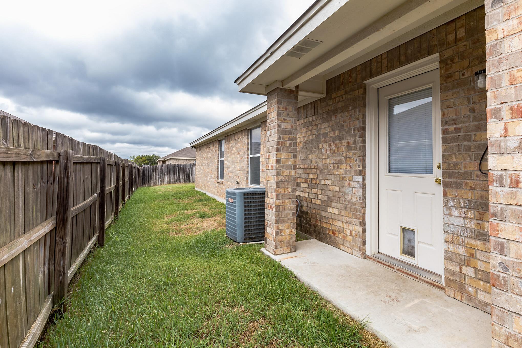 319 Cedar Ridge Dr # A, Nolanville, TX 76559