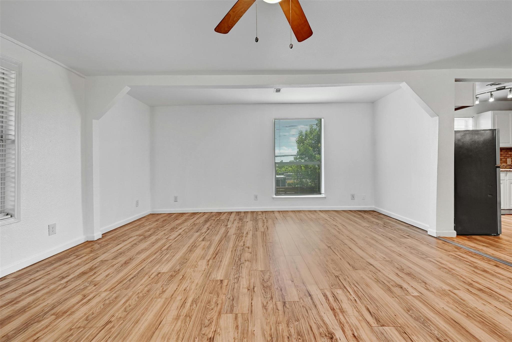 1200 Walnut Ave, Austin, TX 78702