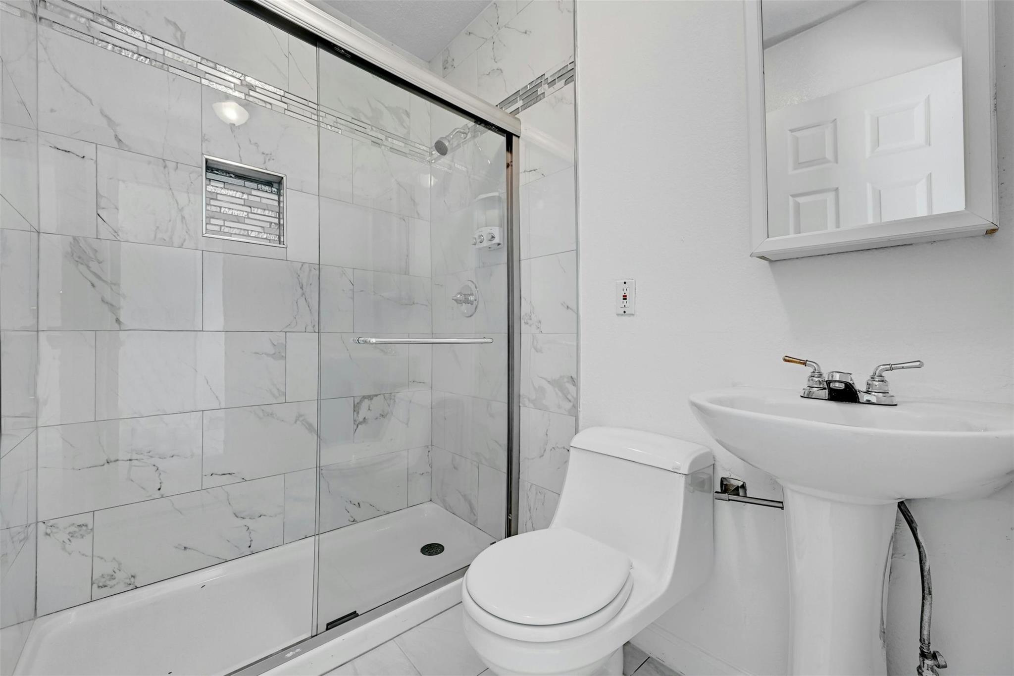 1200 Walnut Ave, Austin, TX 78702