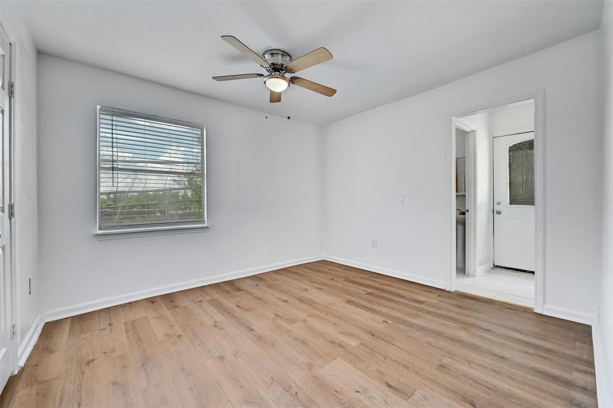 1200 Walnut Ave, Austin, TX 78702