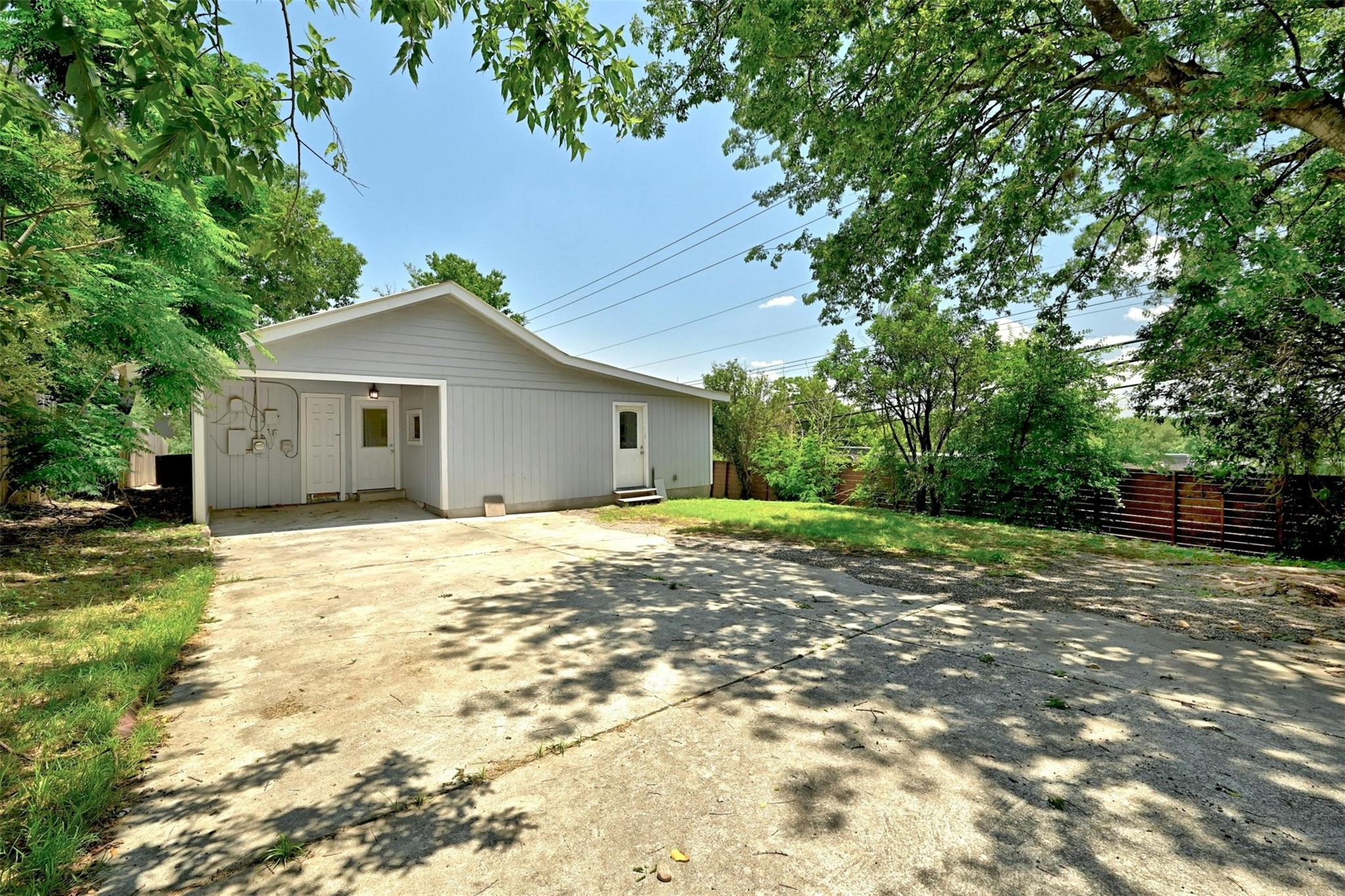 1200 Walnut Ave, Austin, TX 78702