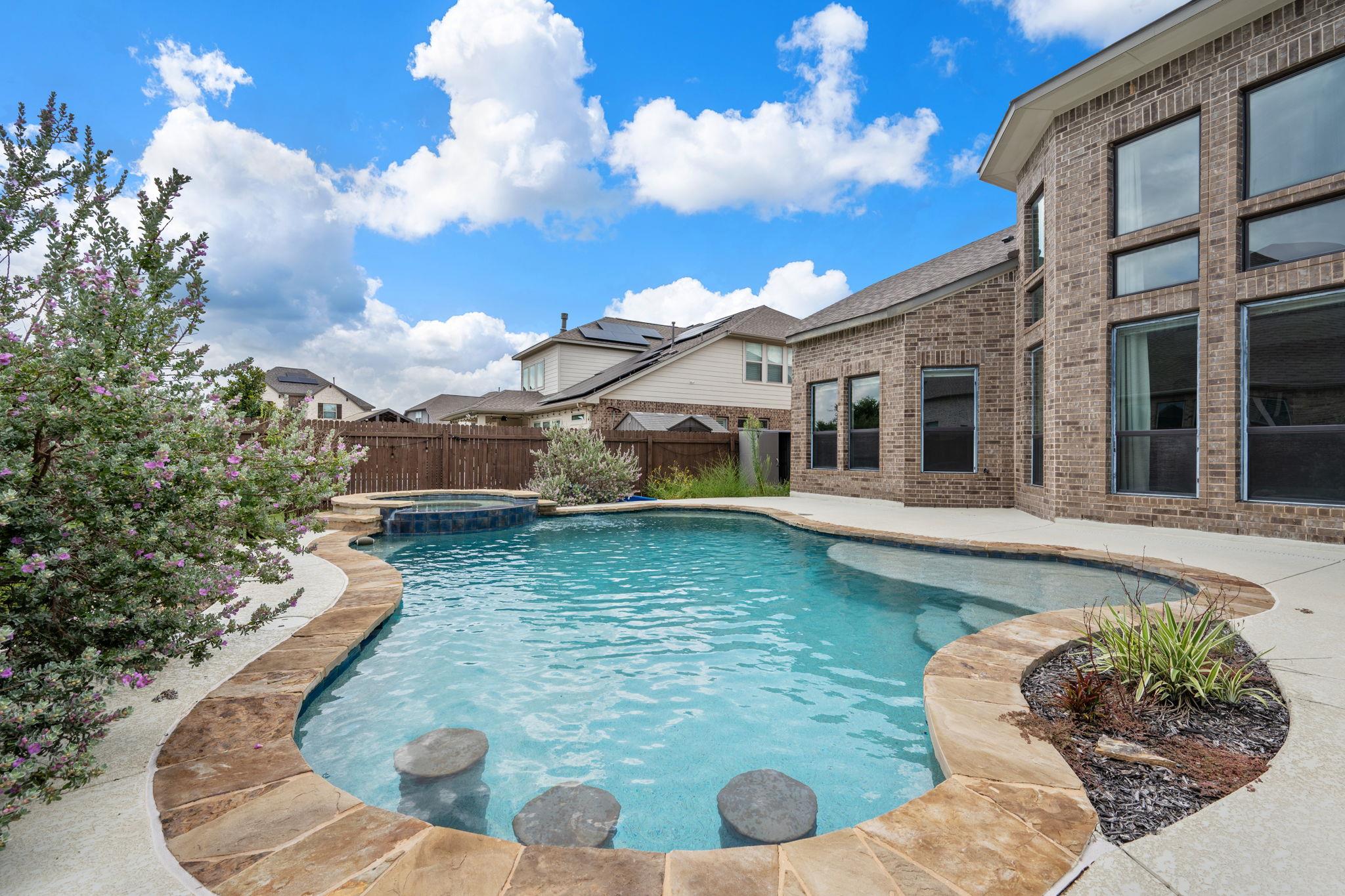 109 Mark Way, Liberty Hill, TX 78642