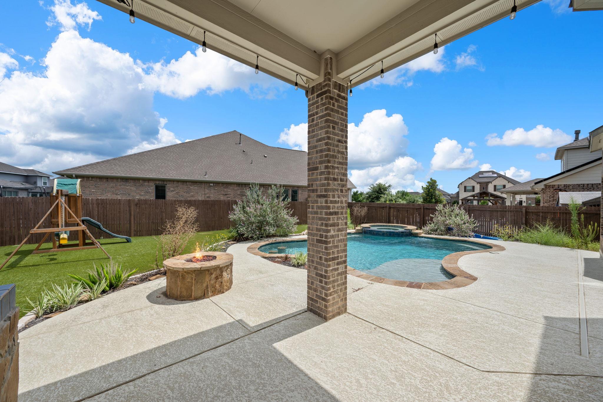 109 Mark Way, Liberty Hill, TX 78642