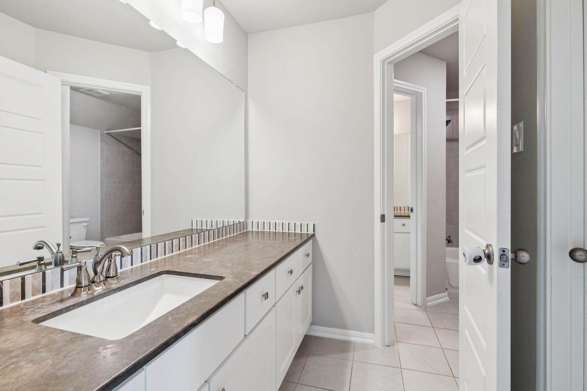 109 Mark Way, Liberty Hill, TX 78642