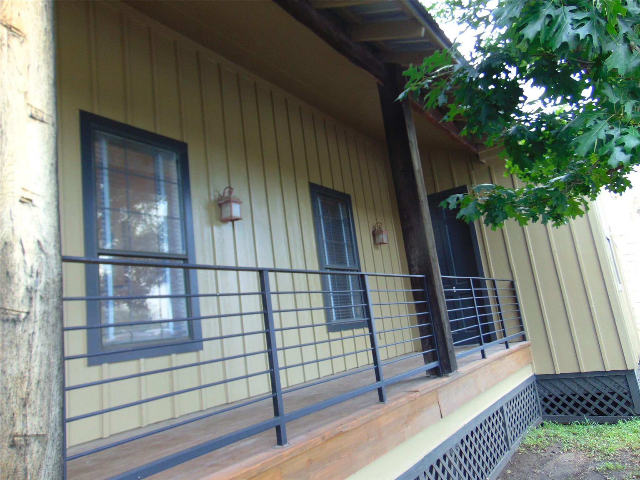 141 Mercer St # E, Dripping Springs, TX 78620