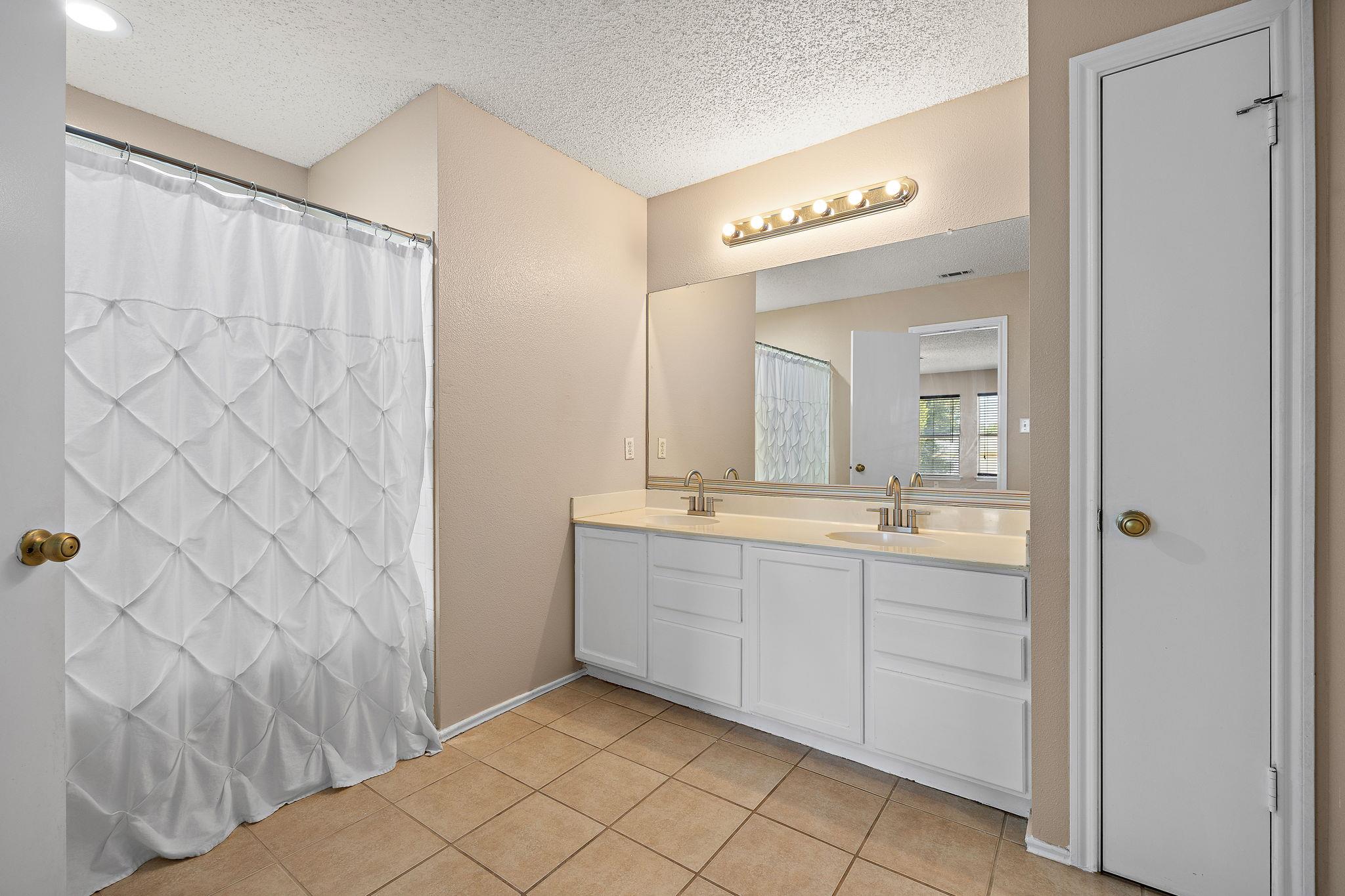 12943 Dionysus Dr, Austin, TX 78753