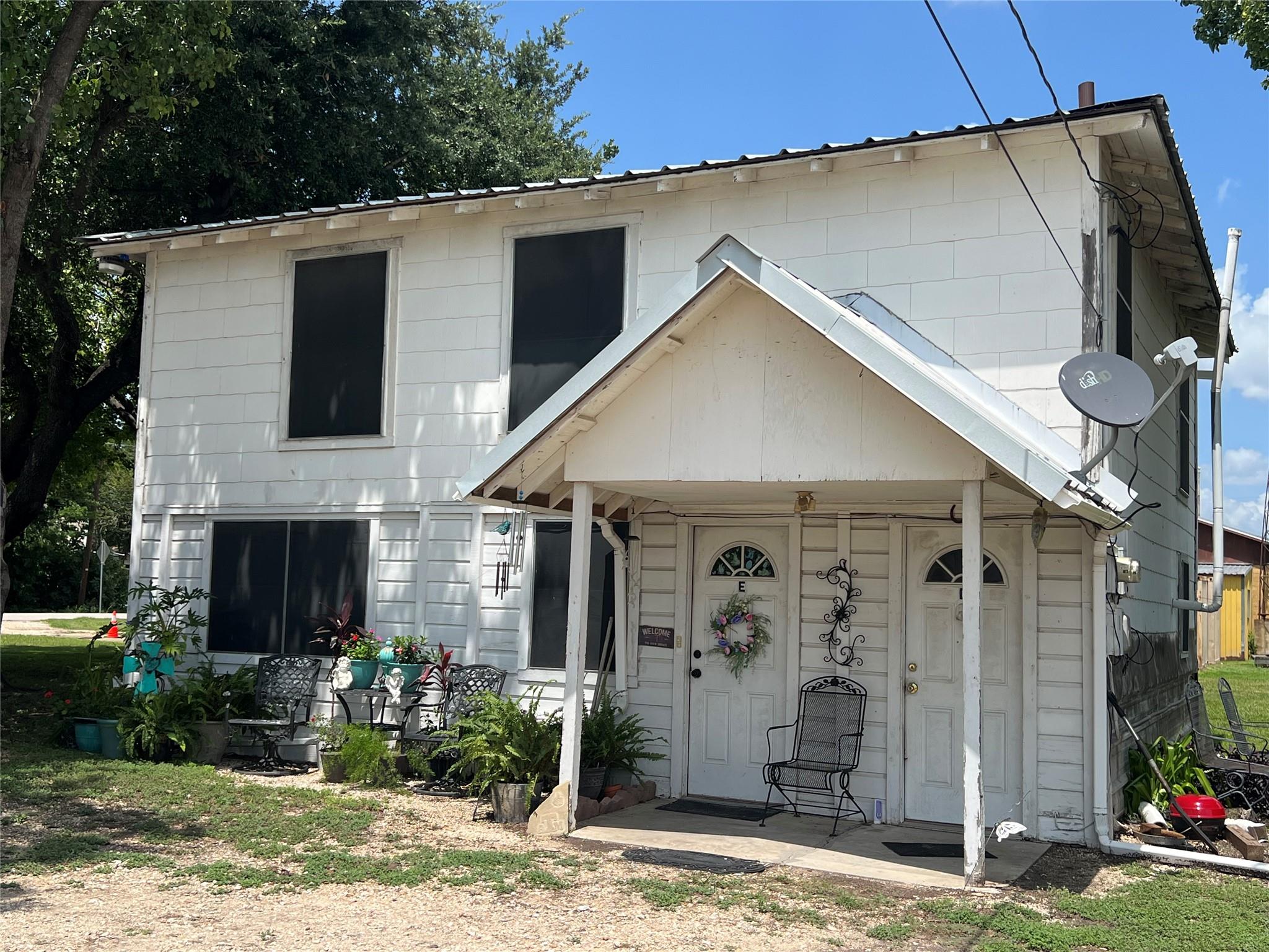100 N 1st St, Thorndale, TX 76577