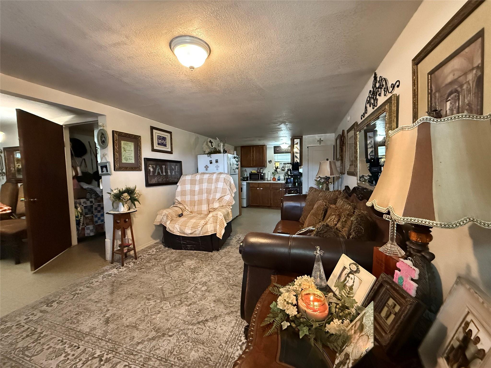 100 N 1st St, Thorndale, TX 76577