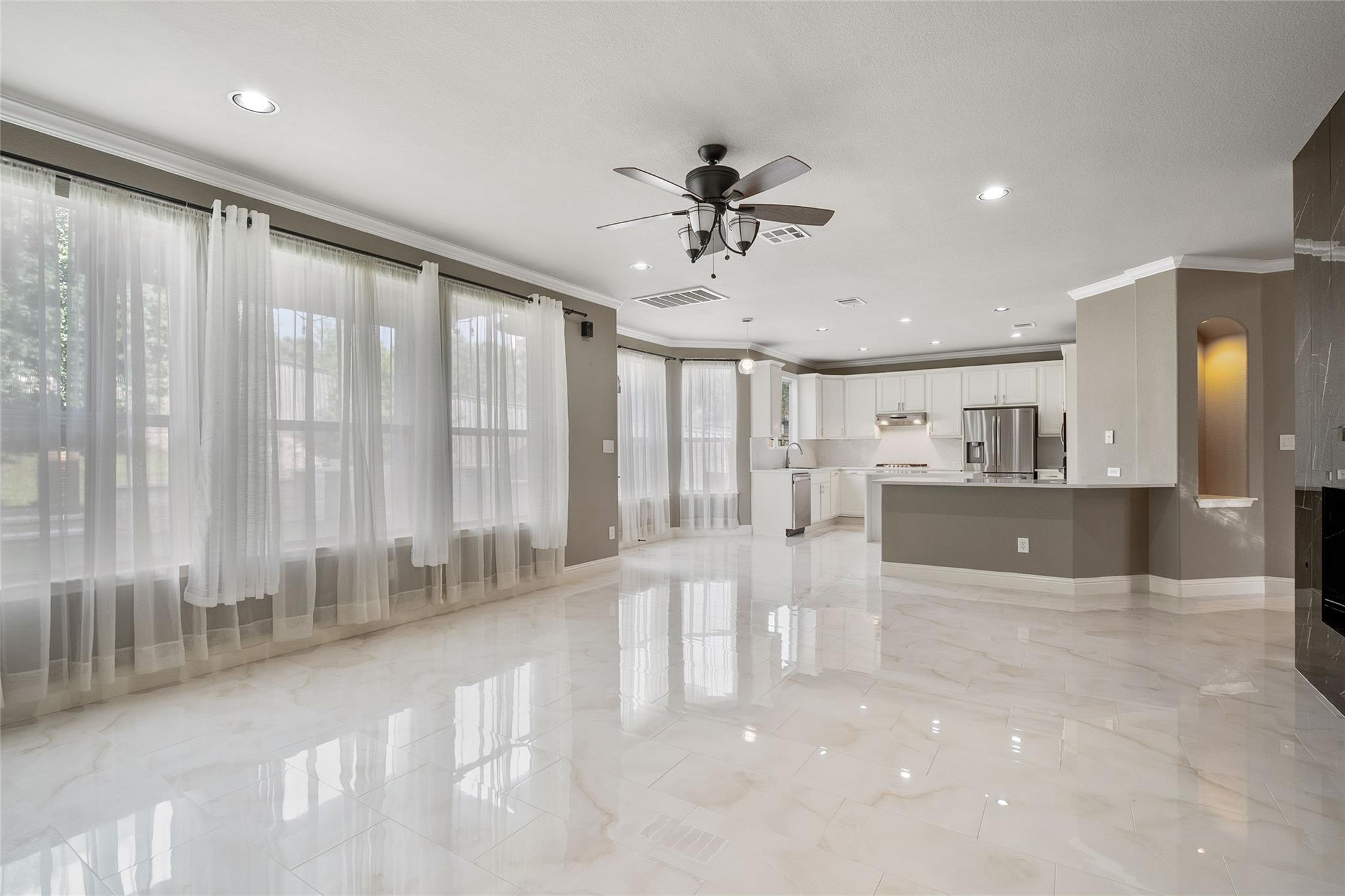 7601 Crackling Creek Dr, Austin, TX 78736