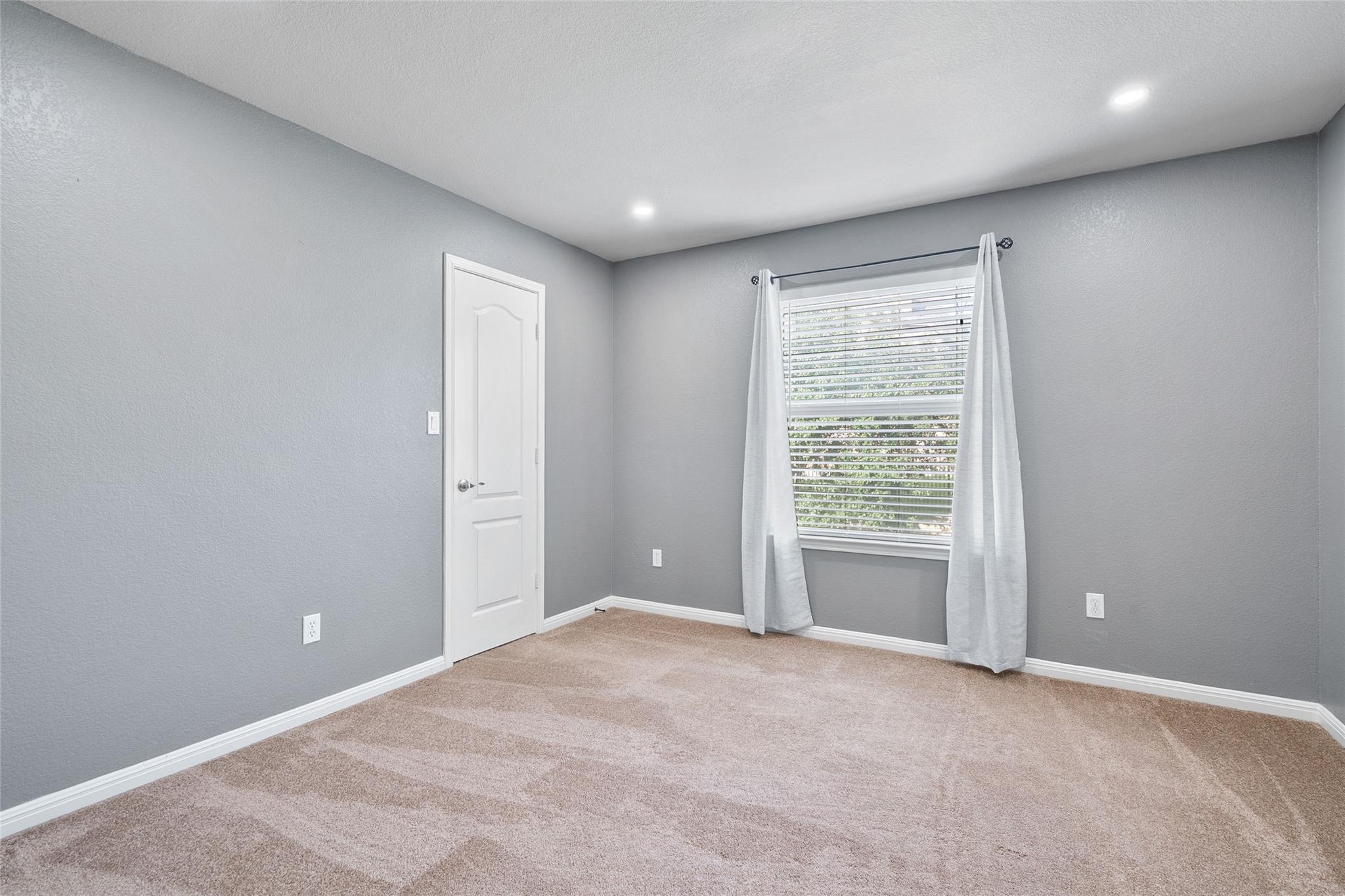 7601 Crackling Creek Dr, Austin, TX 78736