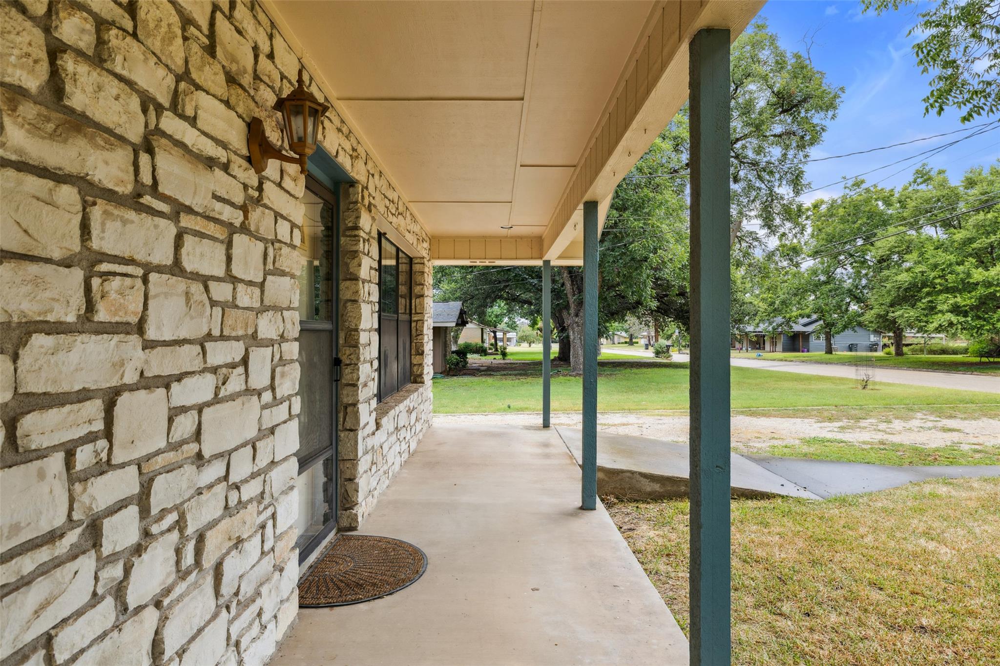 810 Wheeler St, Mason, TX 76856