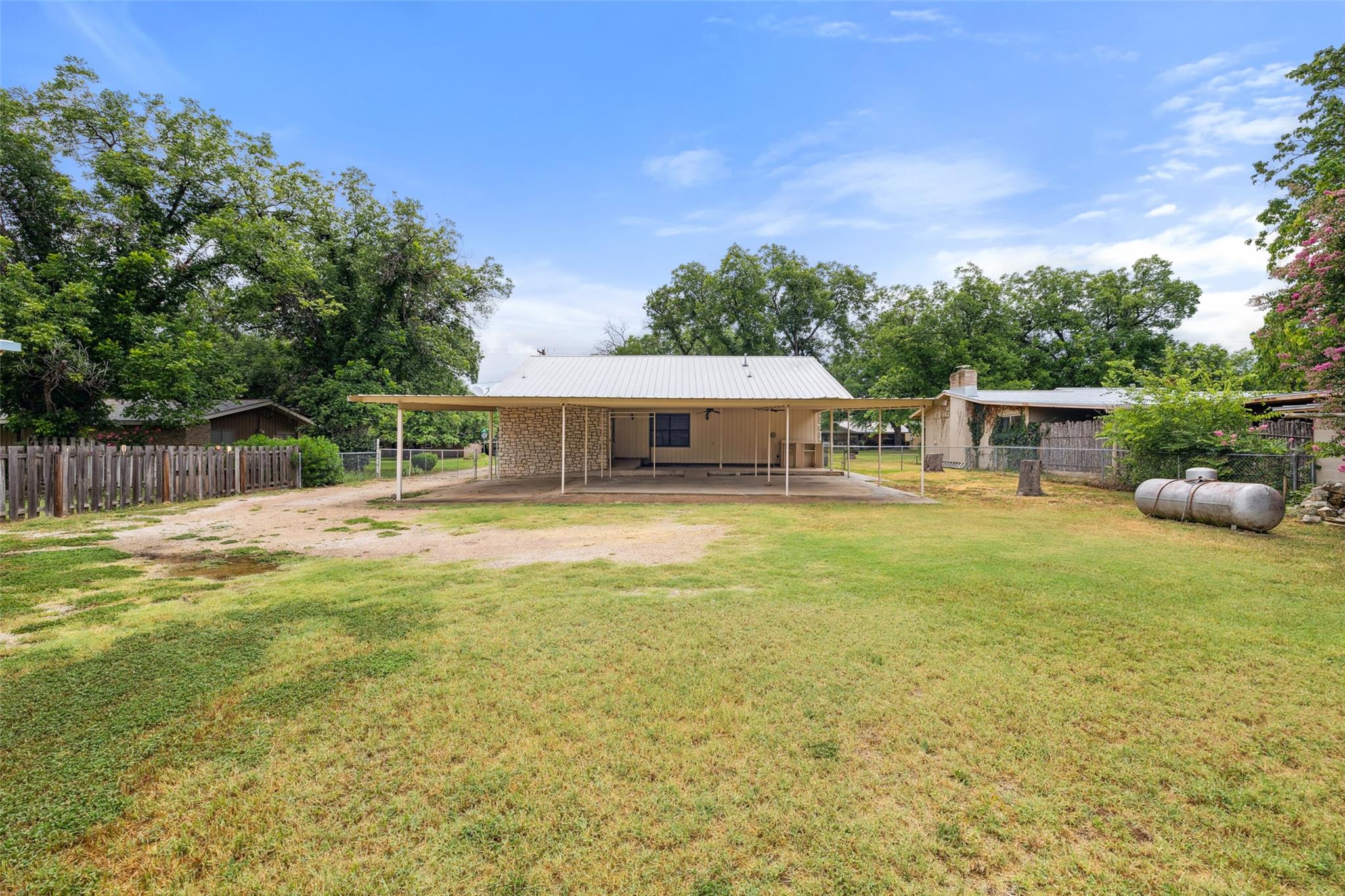 810 Wheeler St, Mason, TX 76856