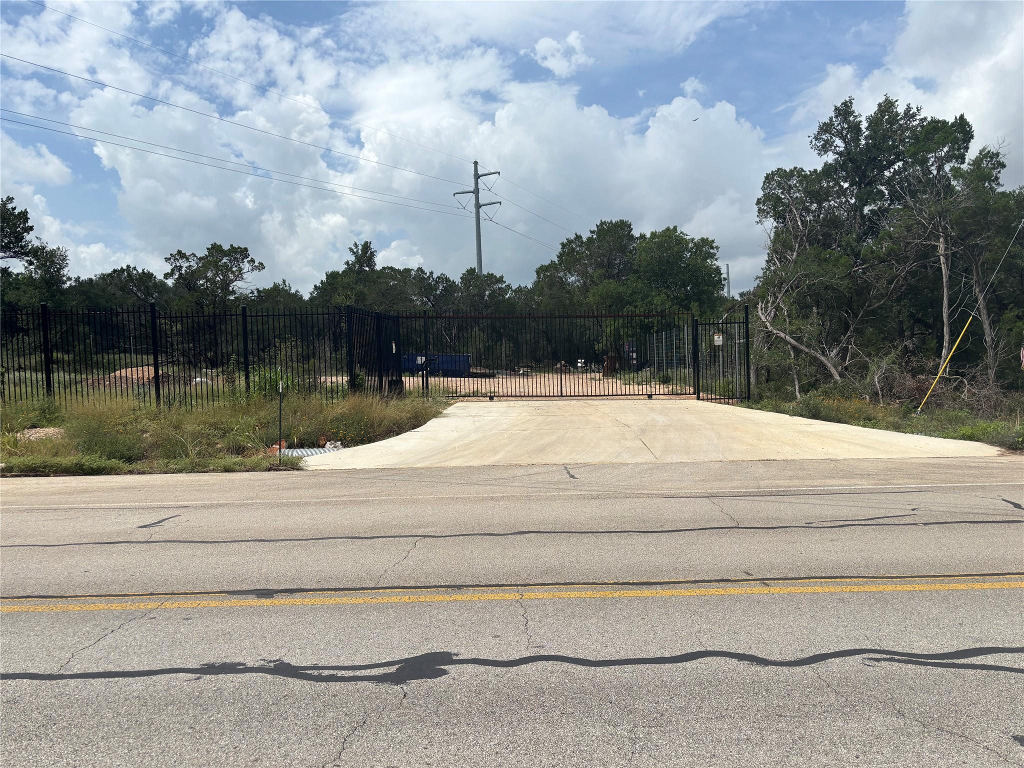 1711 W McCarty Ln, San Marcos, TX 78666